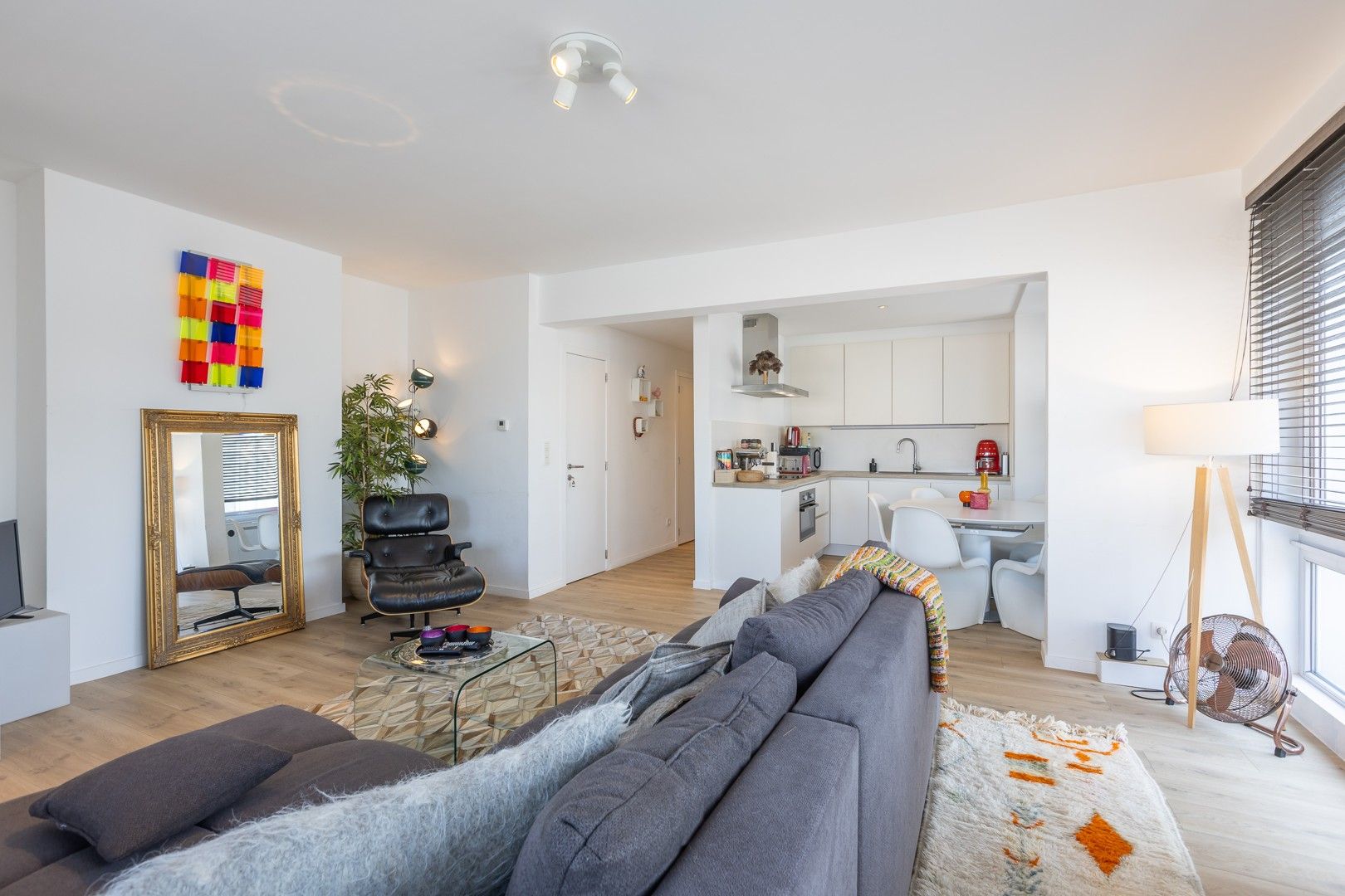 Appartement te koop foto {{pictureIndex}}
