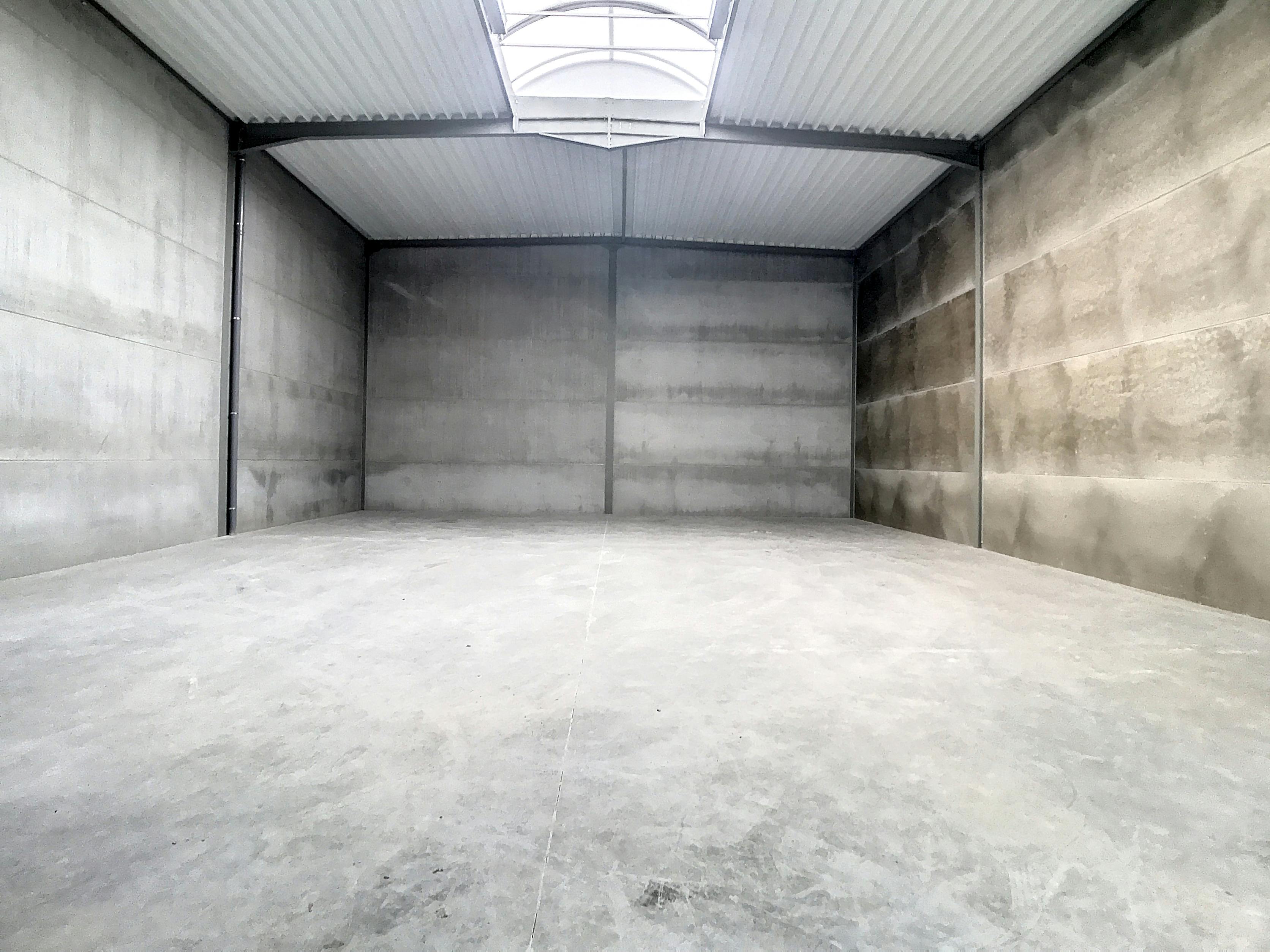 KMO-unit van ca. 220 m² te koop in Beveren-Leie foto 3