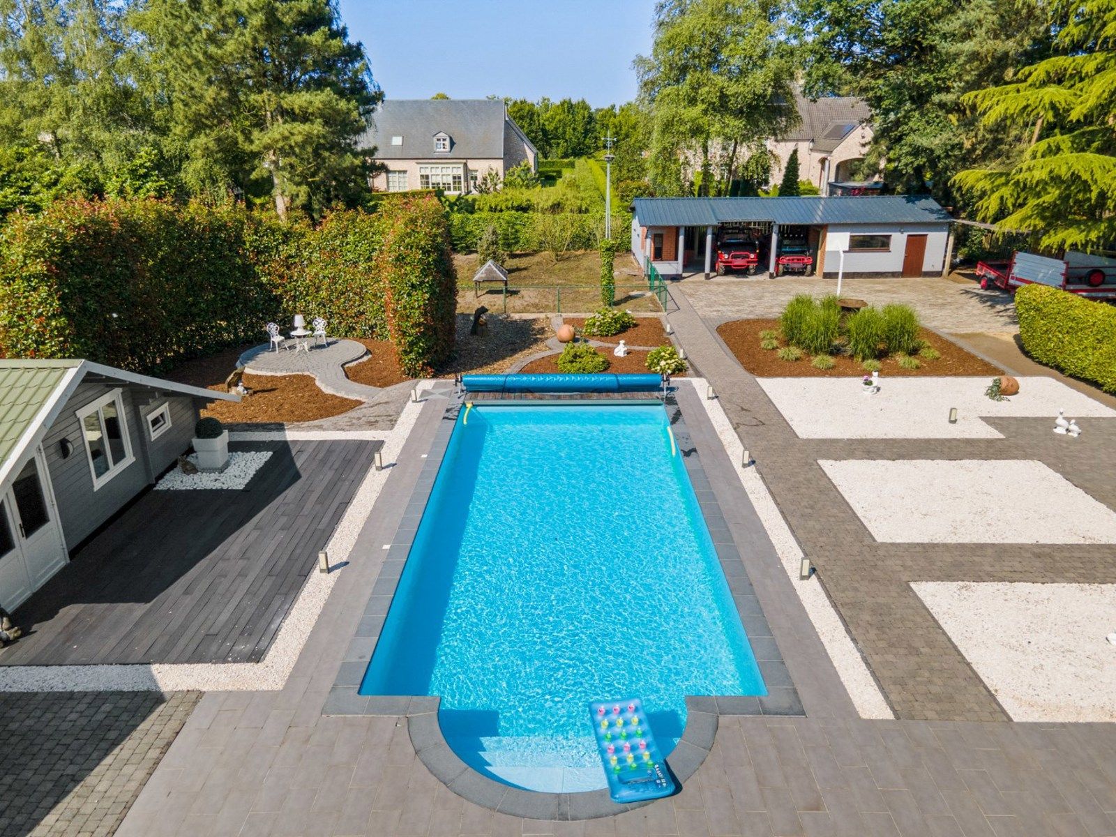 Ruime villa met 5slk en verwarmd zwembad op 2450m² foto 35
