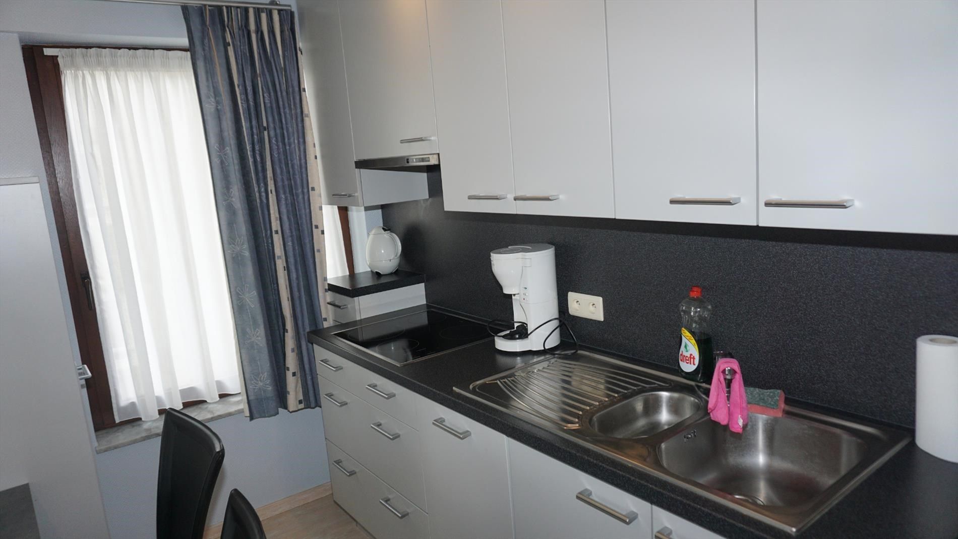 GEMEUBELD APP. MET 2 SLPS MET TERRAS EN PRACHTIG ZICHT OP JACHTHAVEN  foto 9