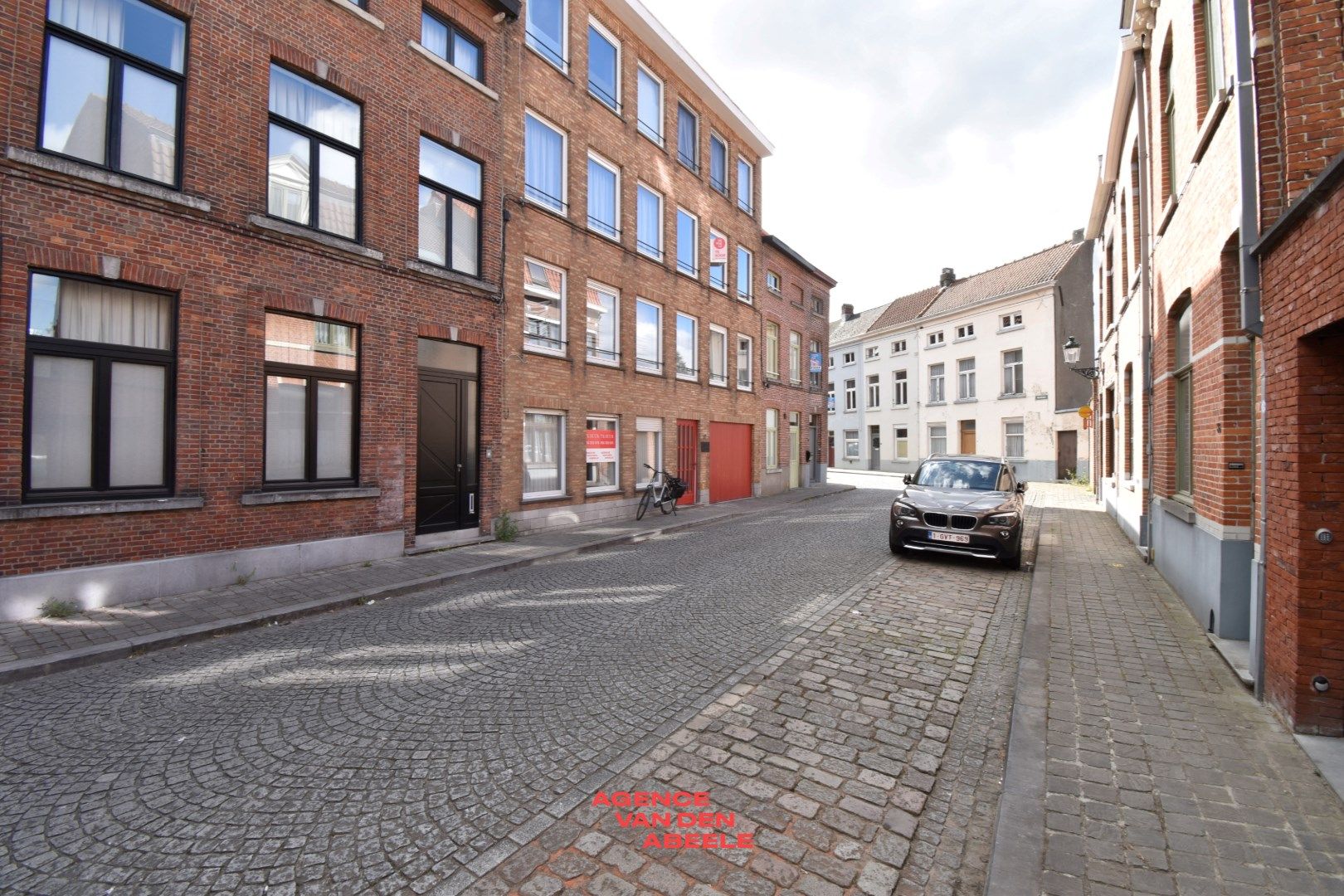 Charmant gelijkvloers appartement met garage foto 2