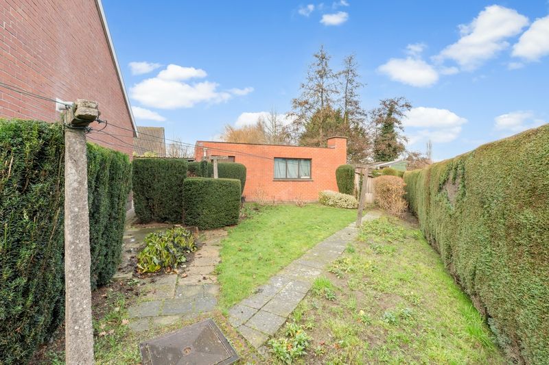 Torhout- Vrijstaande woning met 5 slaapkamers. foto 23