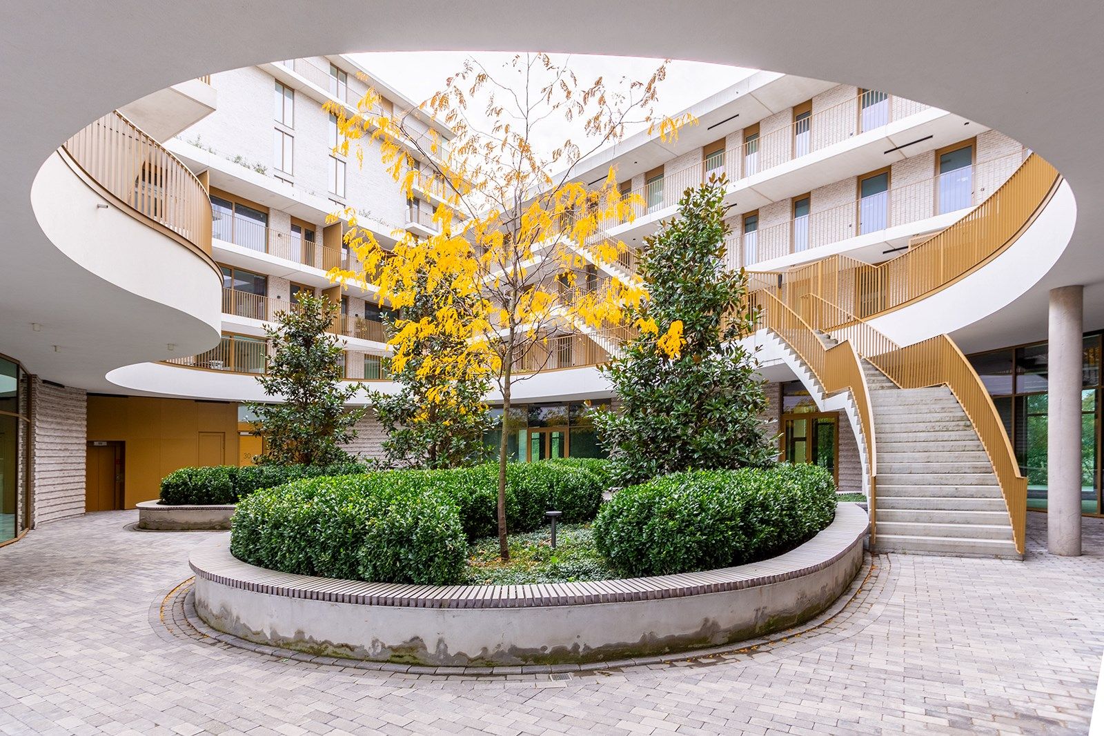 Nieuwbouw appartement op de 2de verdieping met lift foto 2