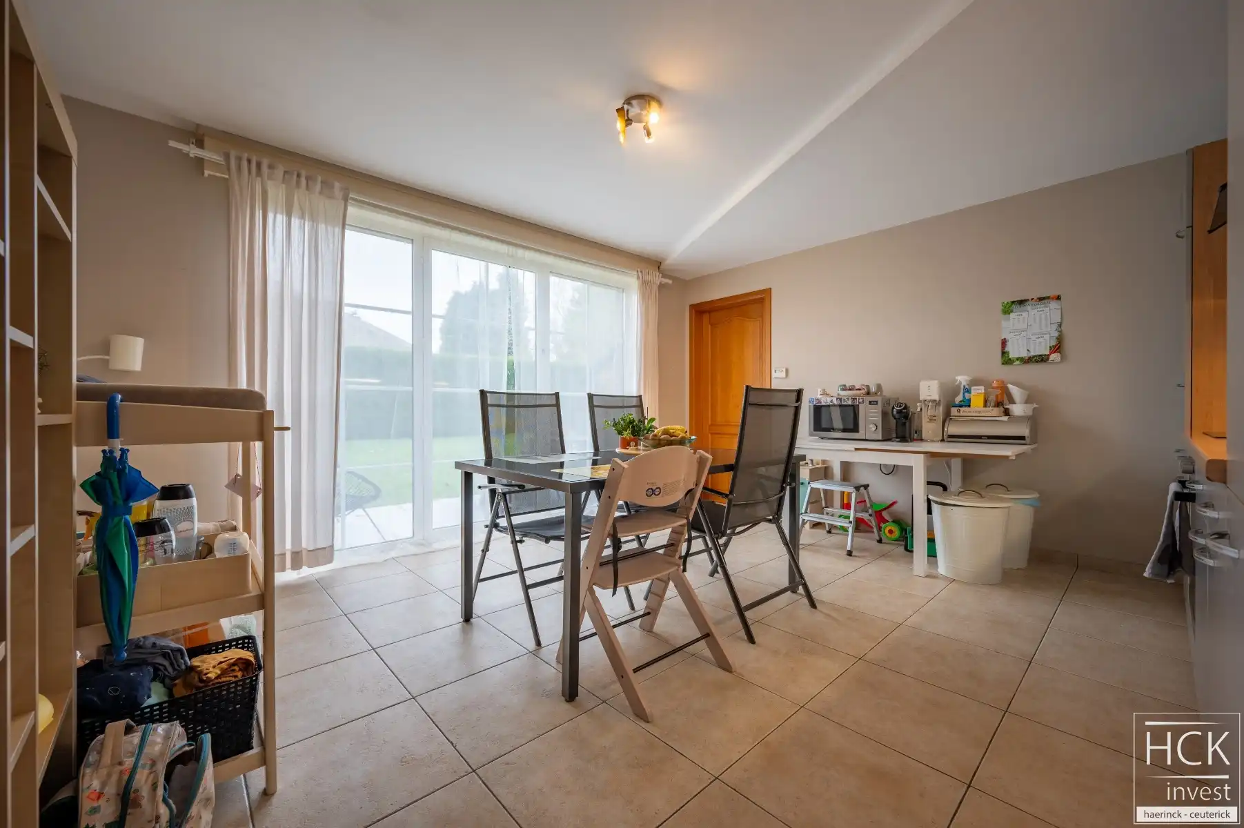 KRUISHOUTEM - Zeer ruime woning met 5 slpk, vlakbij centrum! foto 8