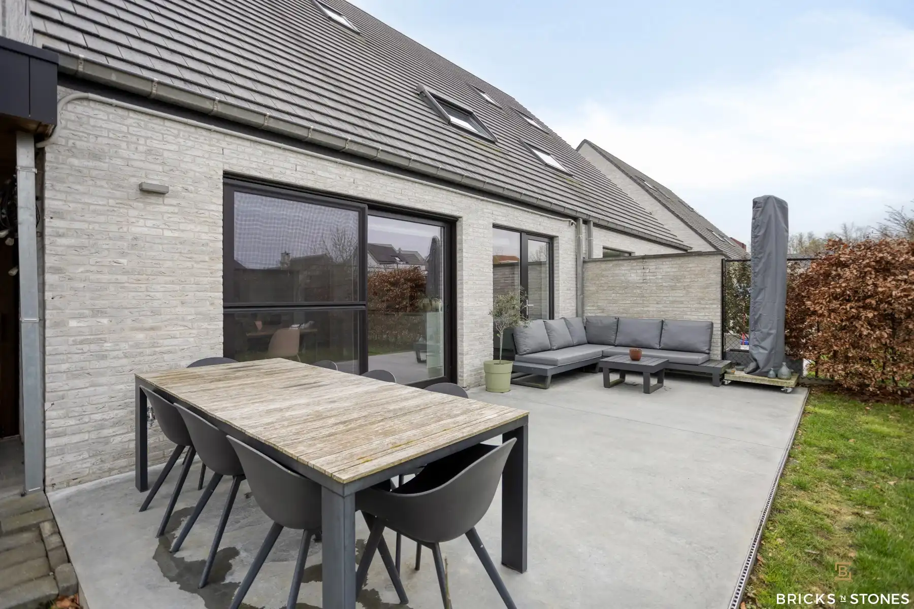 Recente HOB met 4 slaapkamers en tuin foto 12