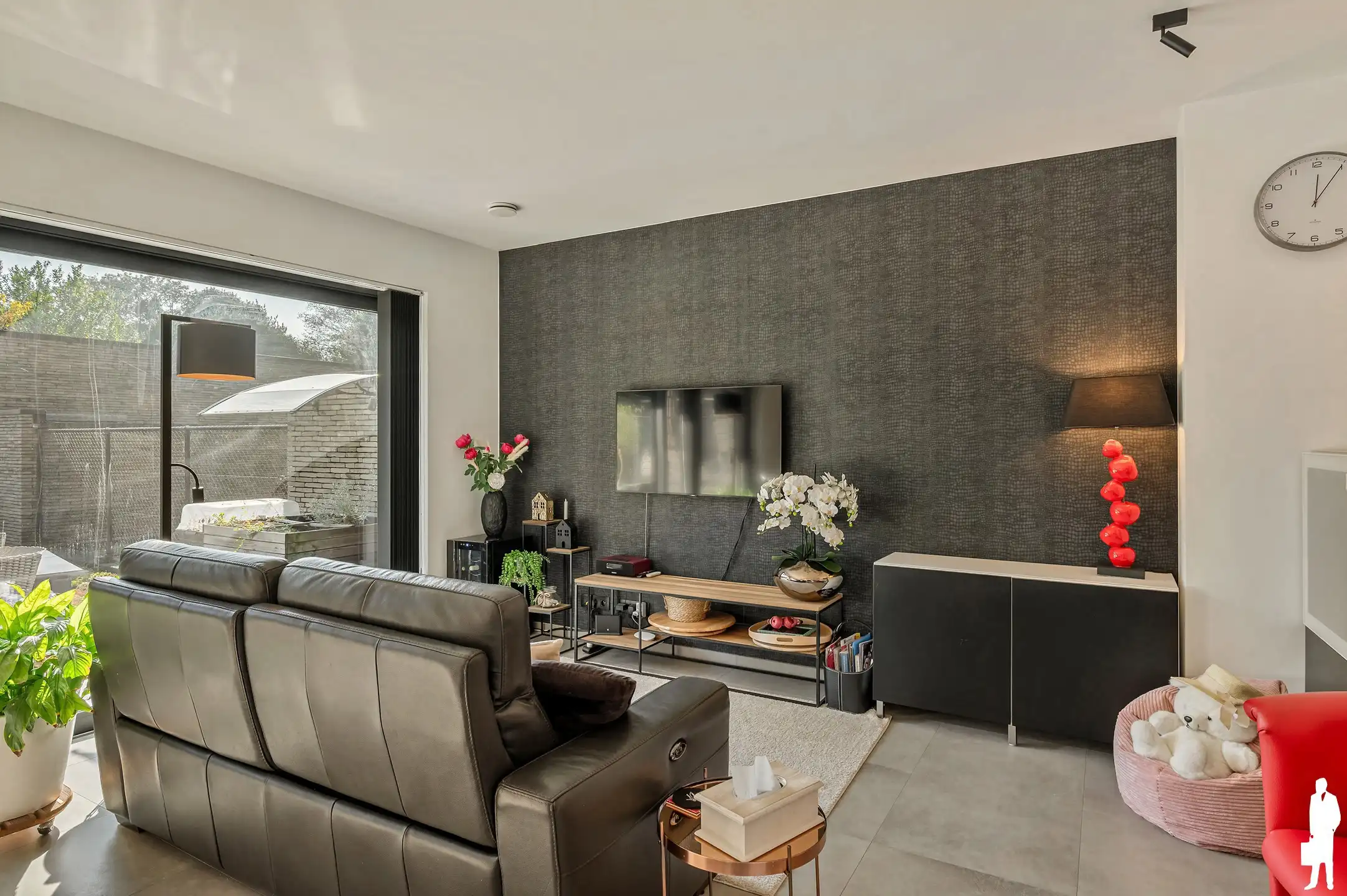 Instapklaar gelijkvloers appartement met tuin, in het centrum! foto 3
