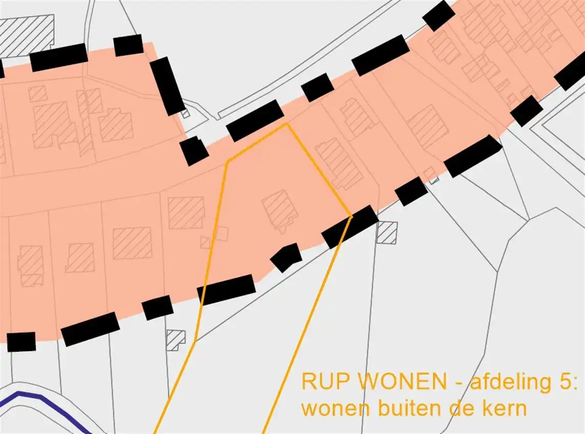 Uniek perceel van 50a33ca met af te breken woning aan agrarisch gebied foto 2