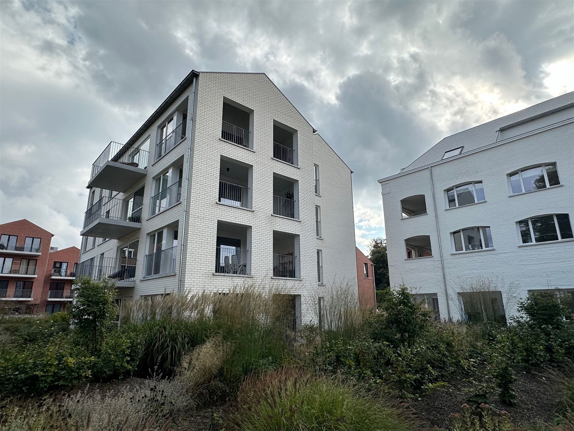 Prachtig en centraal gelegen luxe-appartement met 3 slaapkamers en 2 terrassen! foto 2