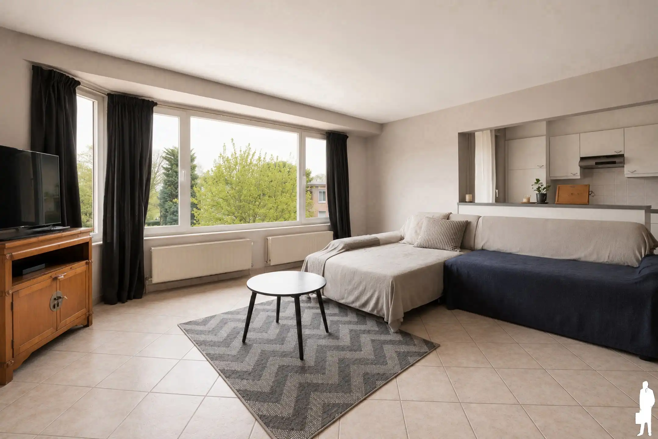 Ruim appartement met terras & garage te Burcht  foto 2