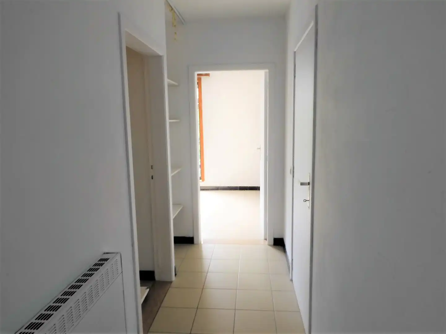 Aangenaam éénslaapkamerappartement met terras en privatieve garagebox foto 11