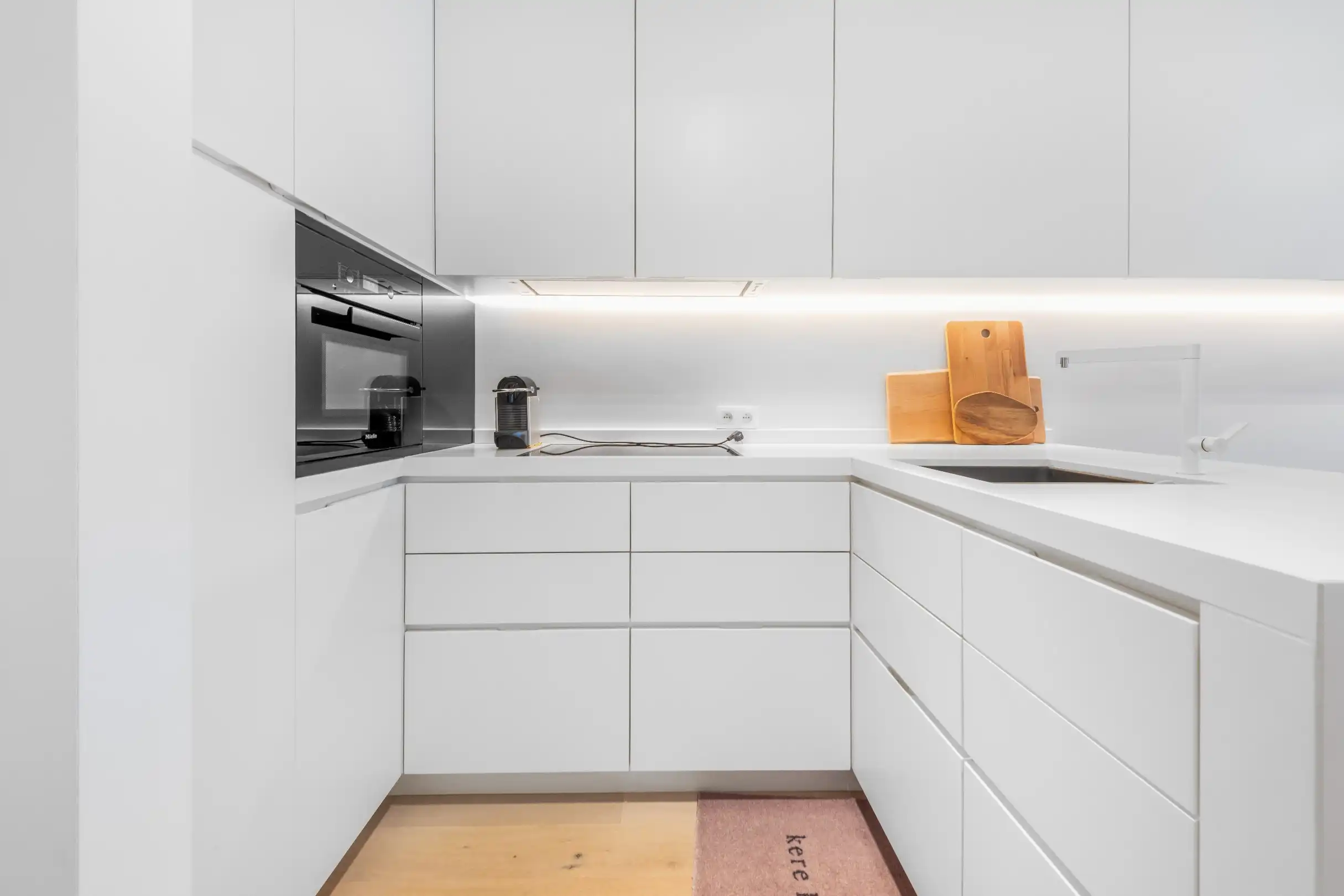 Heel mooi  luxueus afgewerkt appartement gelegen in de Kustlaan vlakbij de Zeedijk en het Driehoeksplein. foto 7