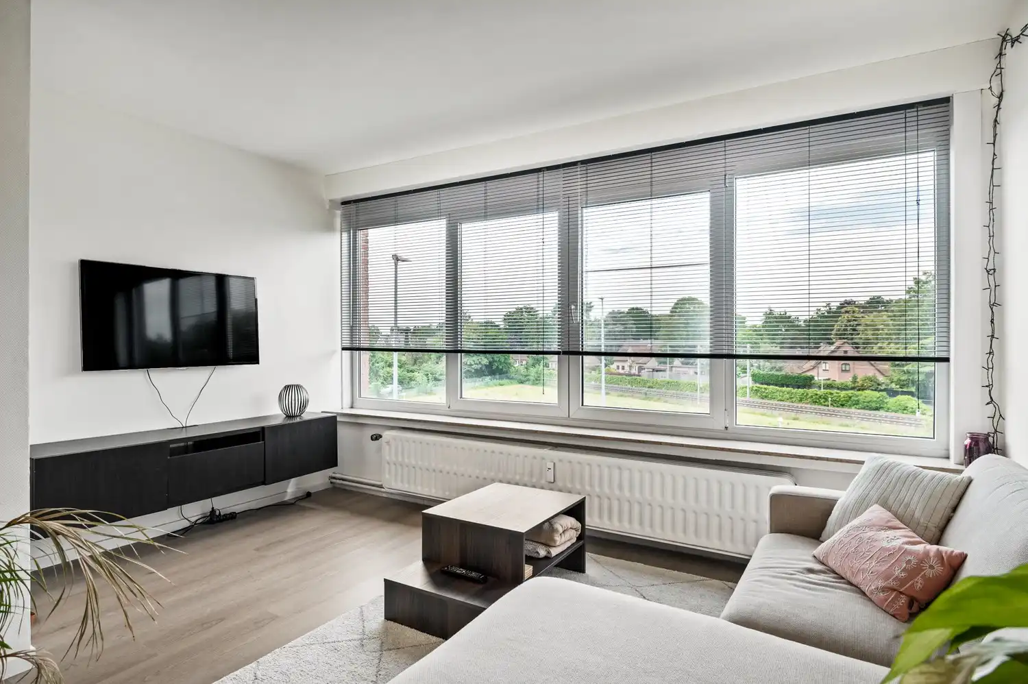 Instapklaar appartement met garage op toplocatie in Kapellen foto 4