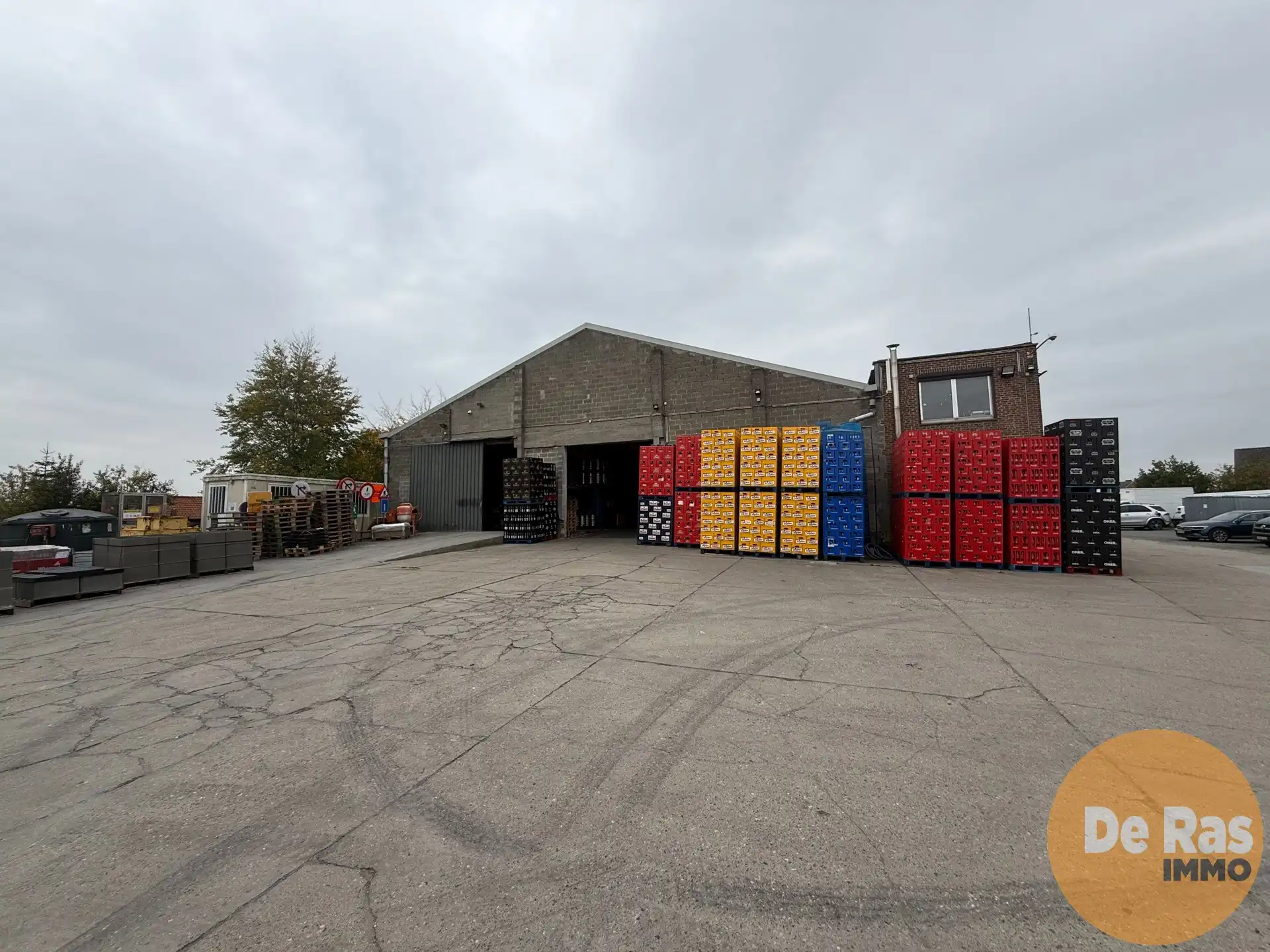 LEDE - Magazijn met commerciële ruimte foto 18