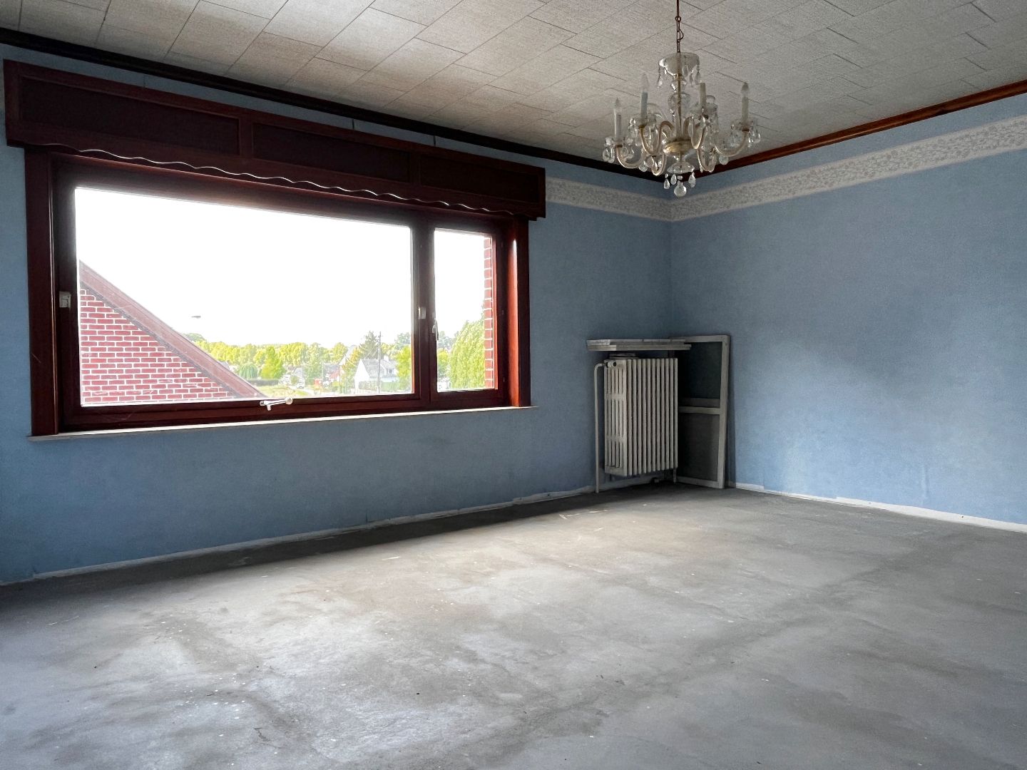 Grote, te renoveren, woning met 3 slk op rustige ligging foto 11