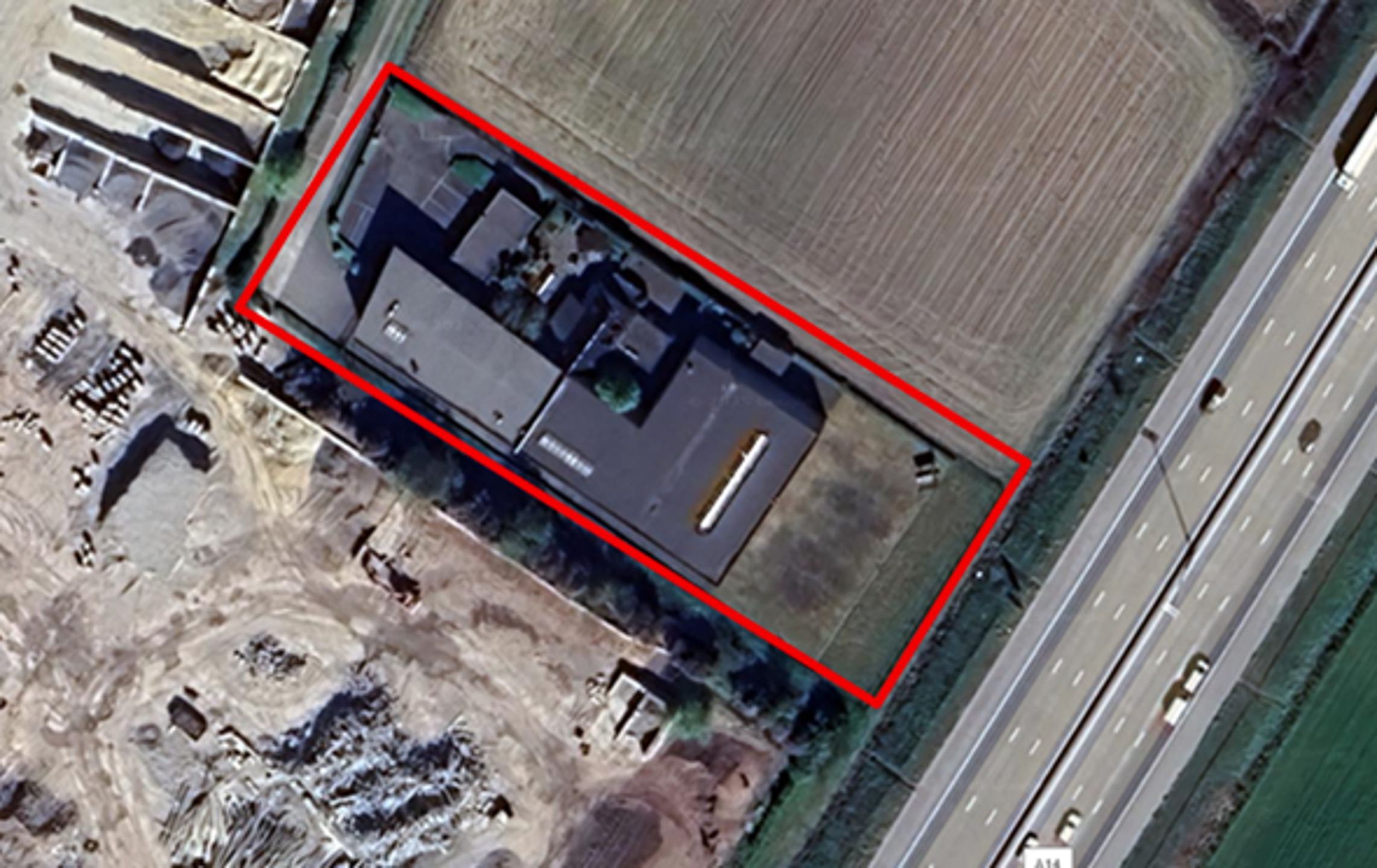 Bedrijfspand met Magazijn, Kantoren & Woonst op Topzichtlocatie E17 – Kruisem foto 6