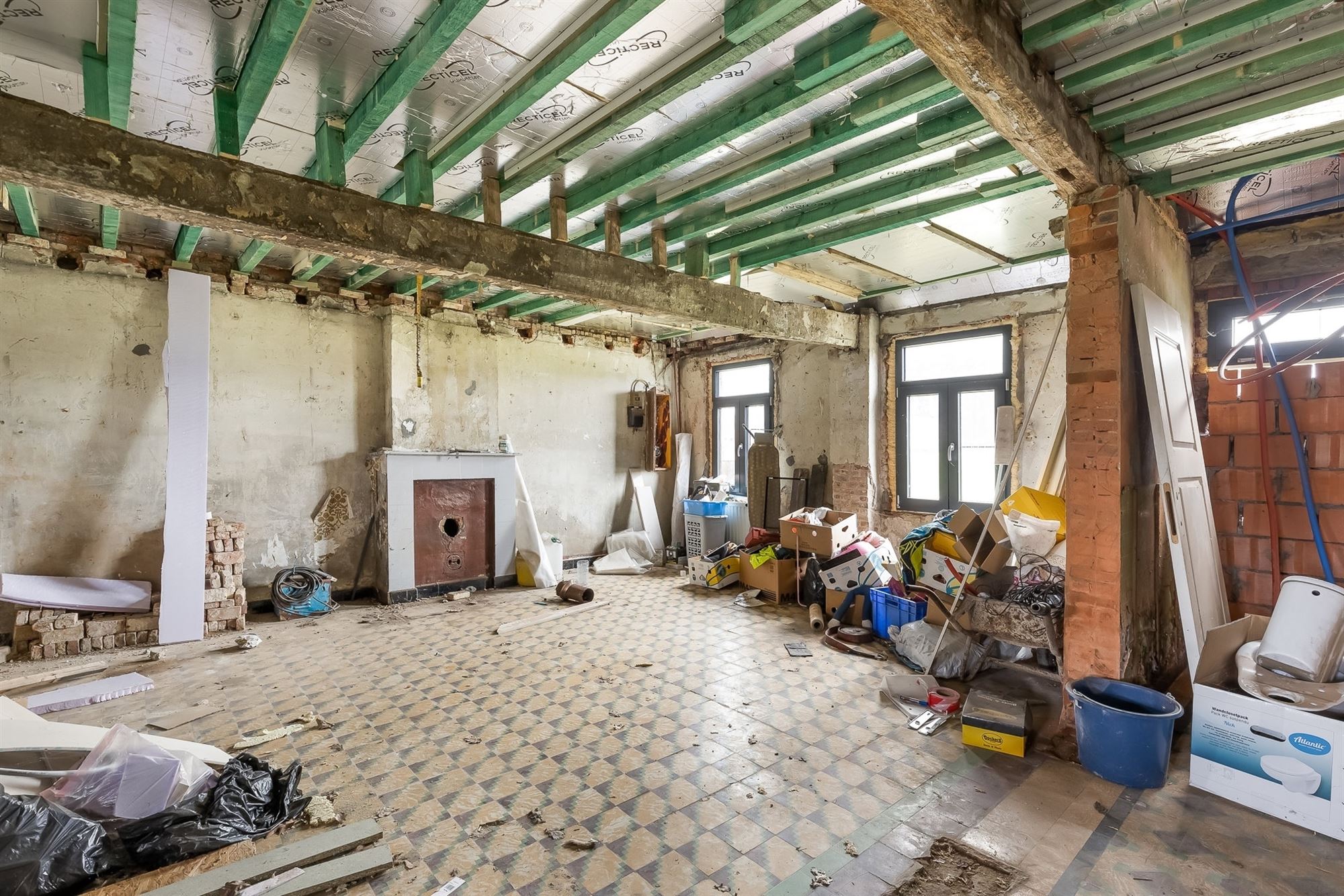 FANTASTISCH GELEGEN, DEELS GERENOVEERDEWONING OP 1817M2! foto 25