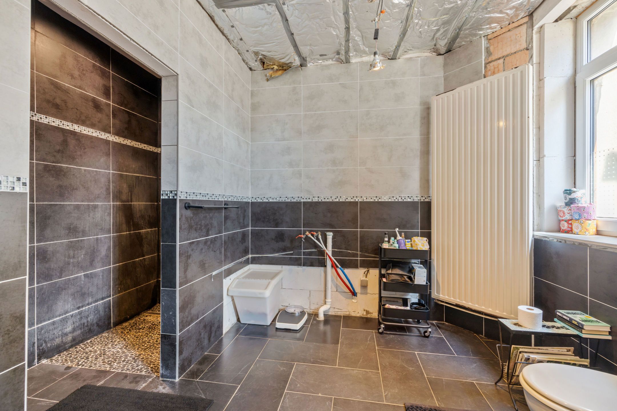 Te renoveren hoeve met schuur, loods en prachtige zichten foto 14