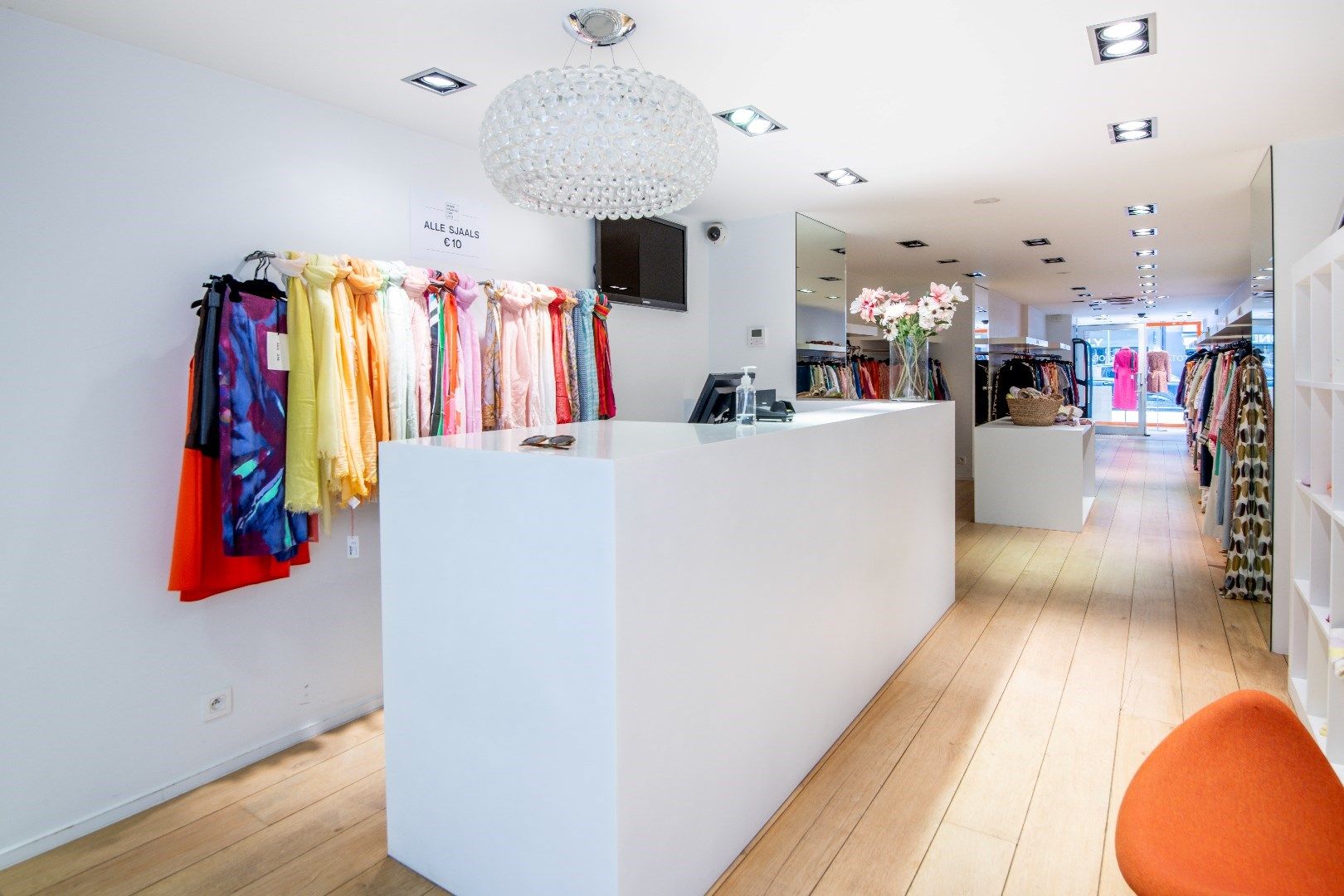 POP-UP Winkelpand met TOP ligging in de belangrijkste winkelstraat van Knokke. foto 8