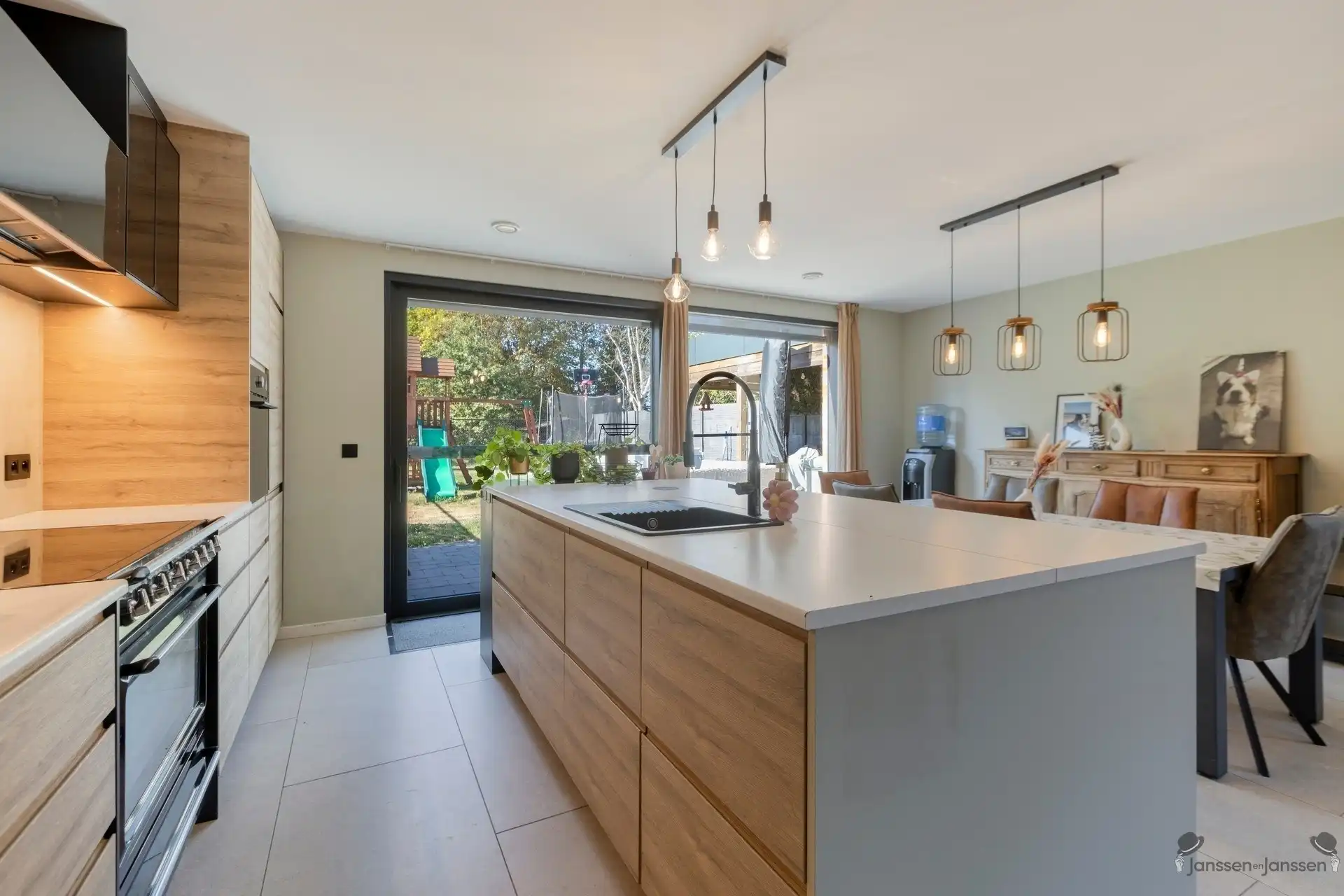Ruime en energiezuinige woning met 5 slaapkamers en E-peil -6 foto 12