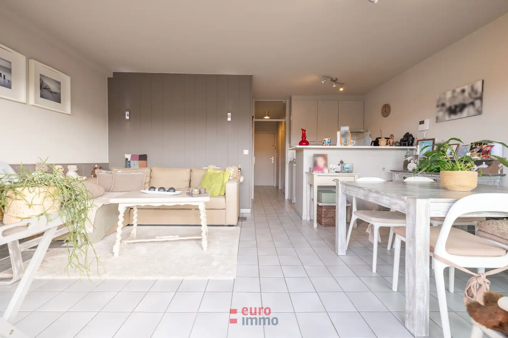 Ruime studio met twee slaaphoeken en groot terras in de Franslaan van Nieuwpoort-Bad foto 4