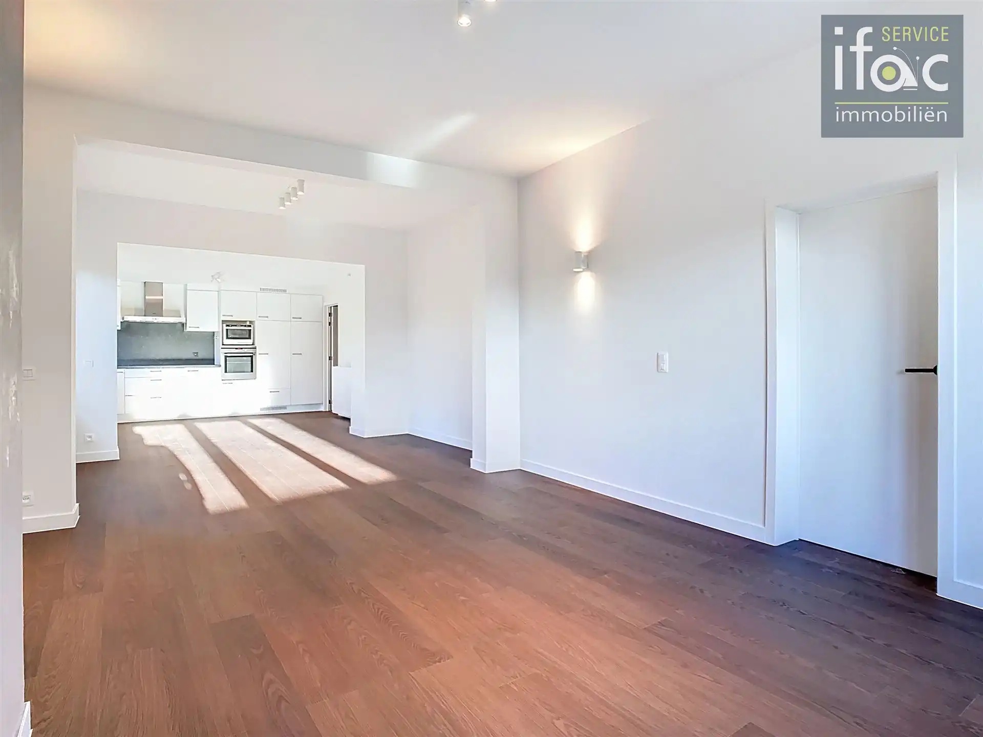 Huis met 4 slaapkamers, tuin en garage foto 6