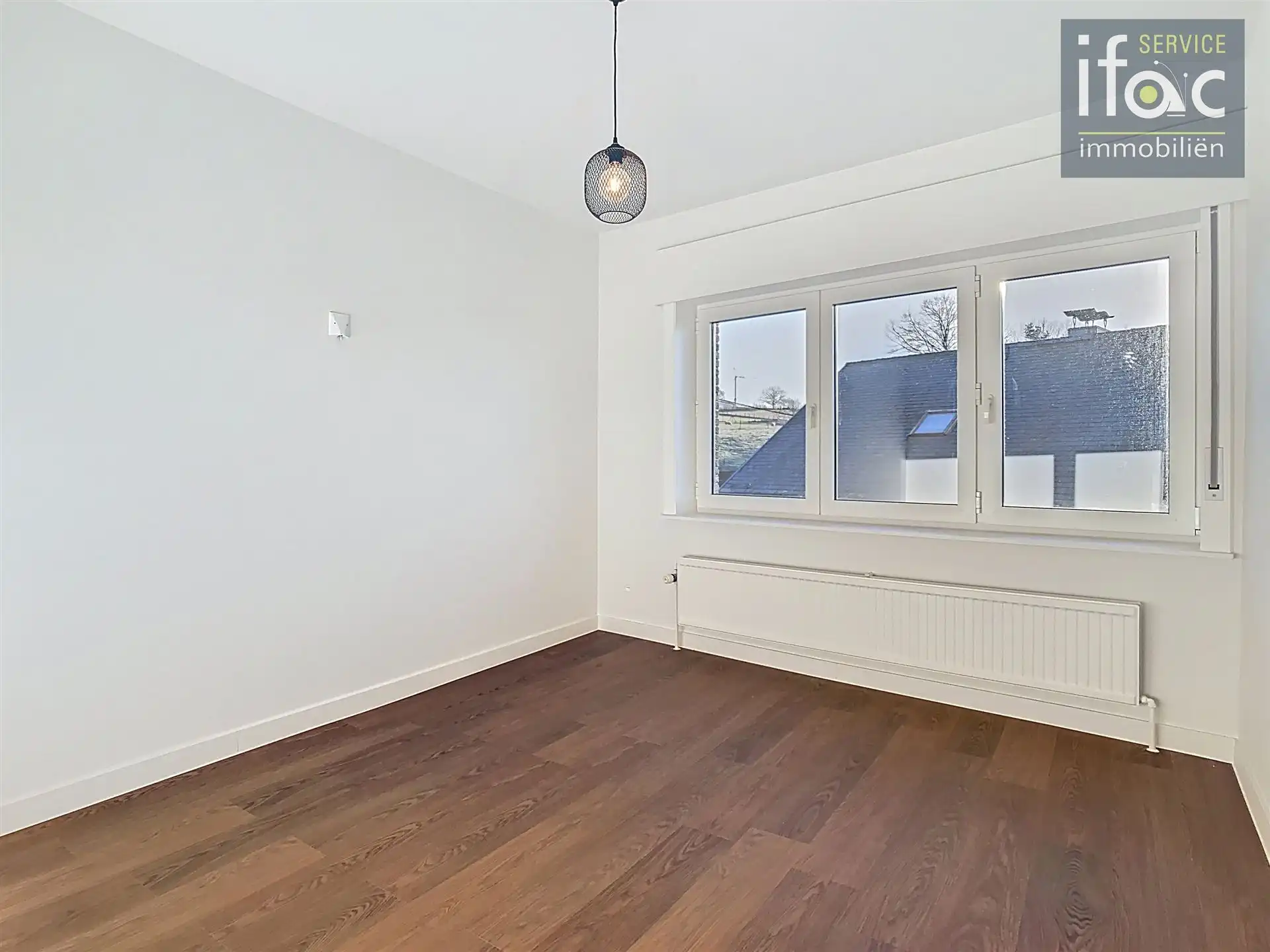 Huis met 4 slaapkamers, tuin en garage foto 5