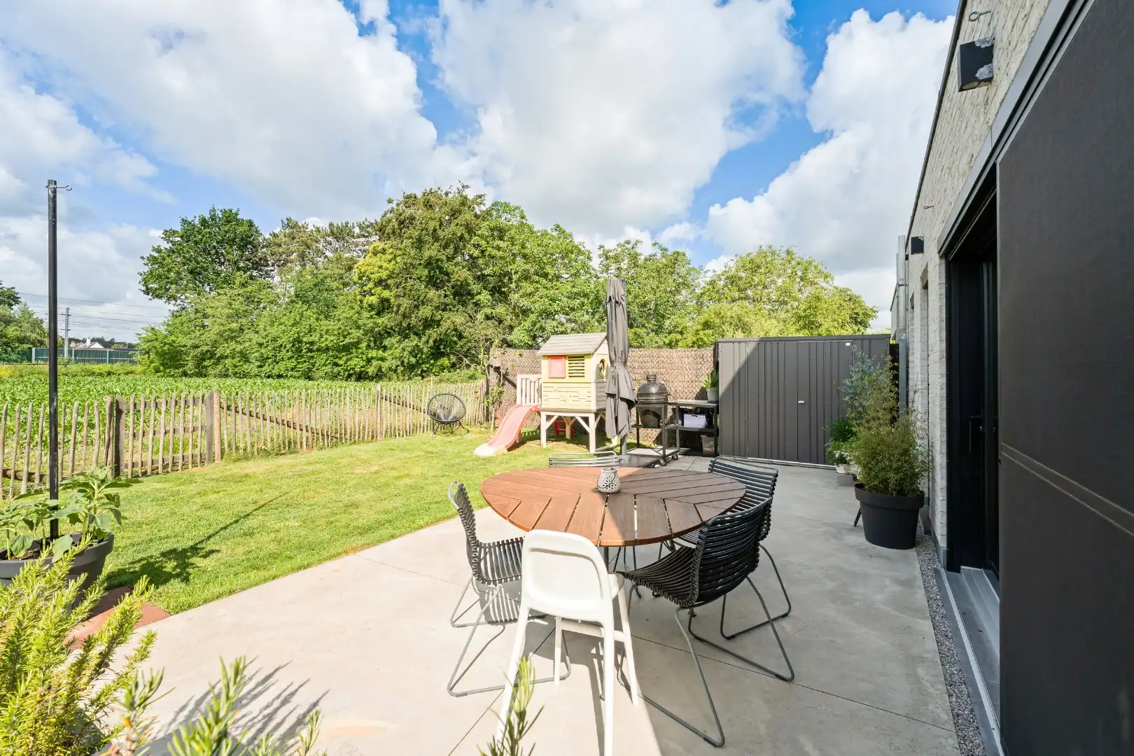 Instapklare woning met zicht op de velden foto 27