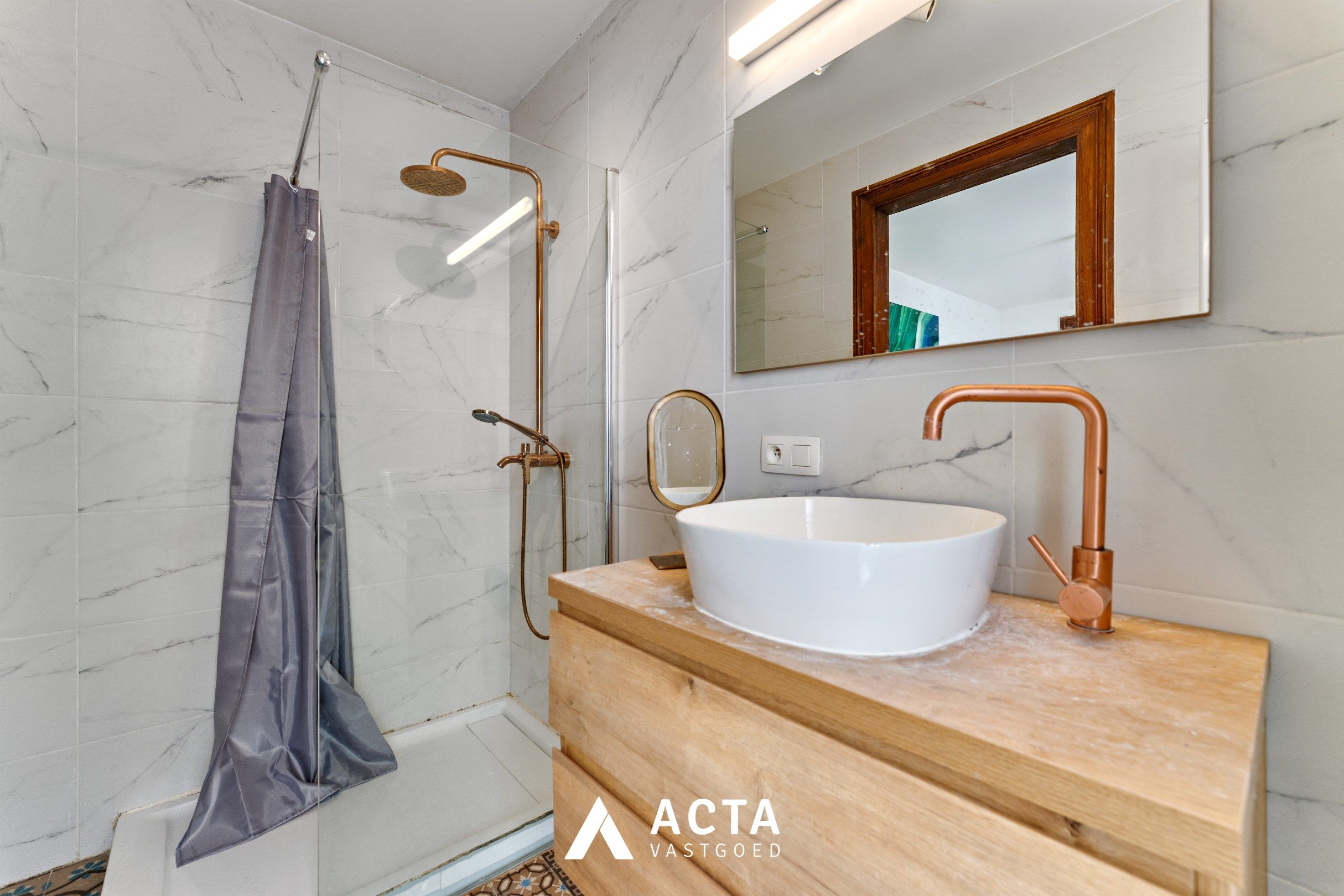 Gerenoveerde herenwoning met vier vergunde appartementen in hartje Oostende foto 11