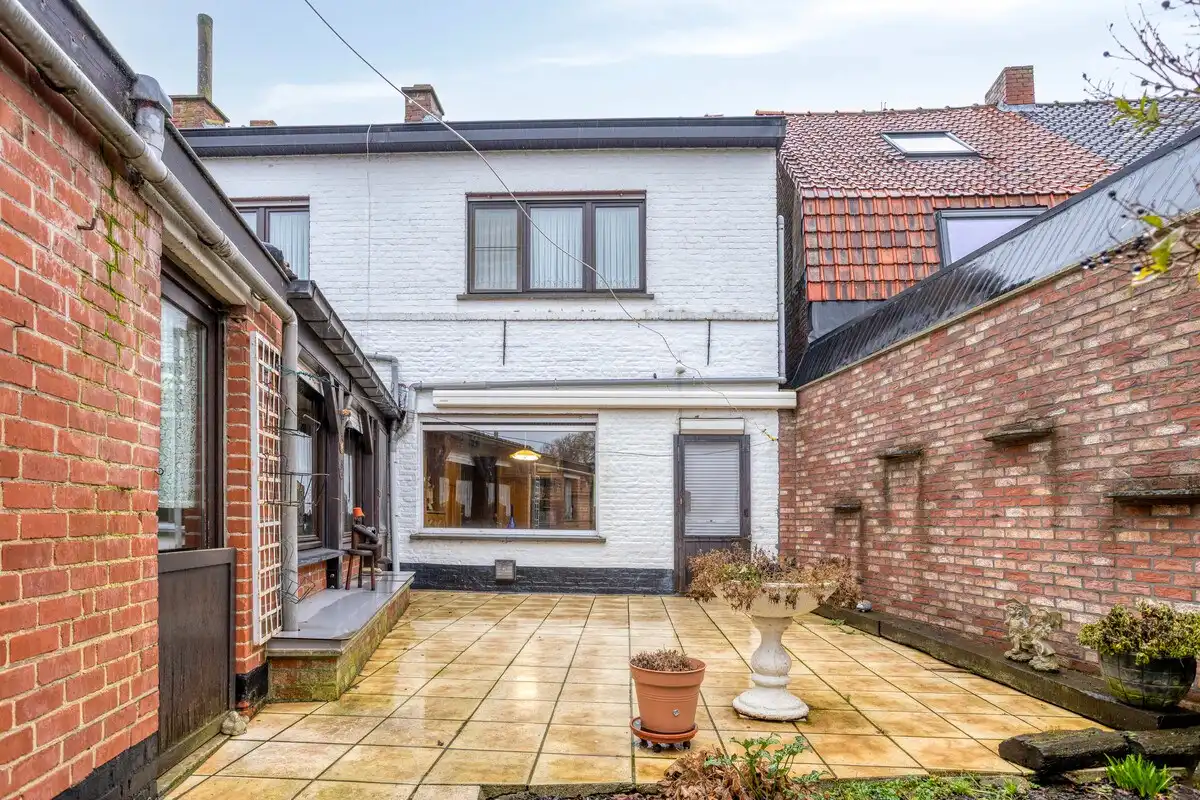 Te renoveren, ruime woning op 427 m2! foto 20