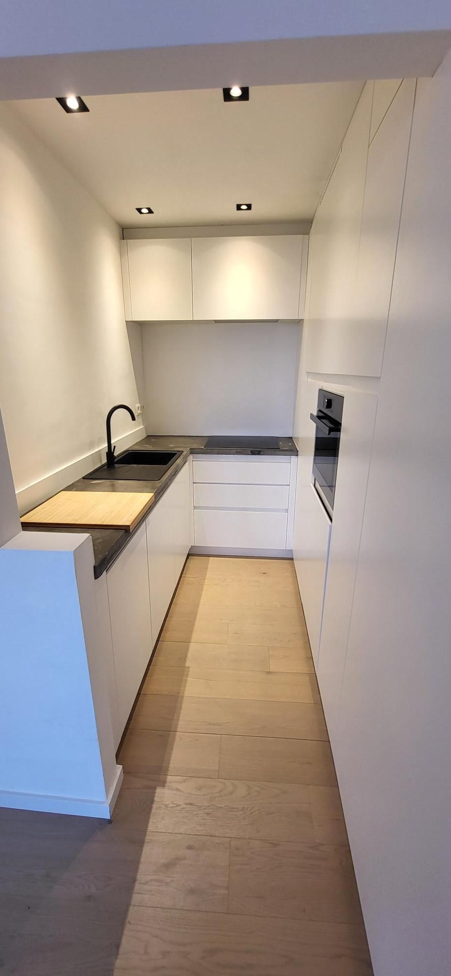 Bemeubeld 1-slpk appartement foto 3