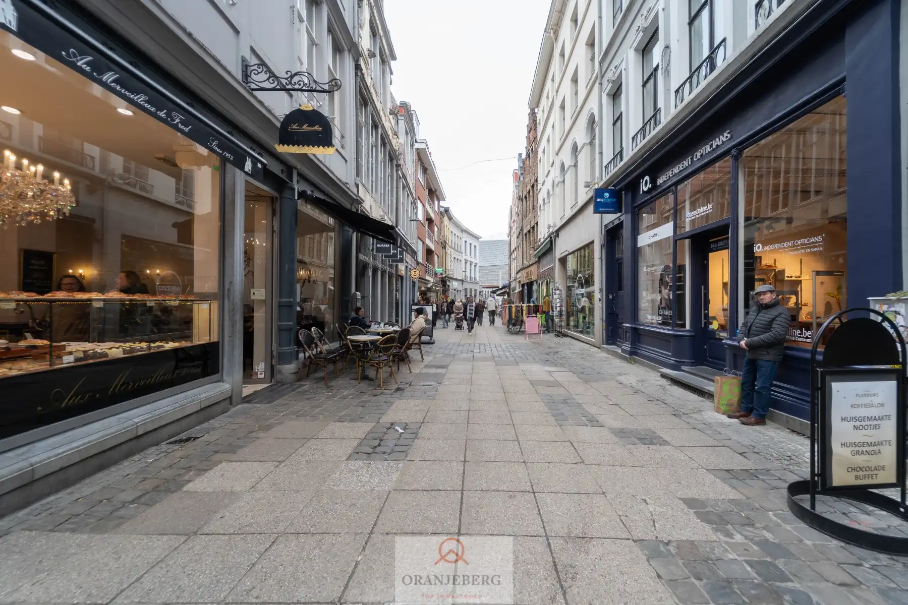 Handelshoekpand Te Huur in gezellig zijstraatje van de Mageleinstraat foto 21