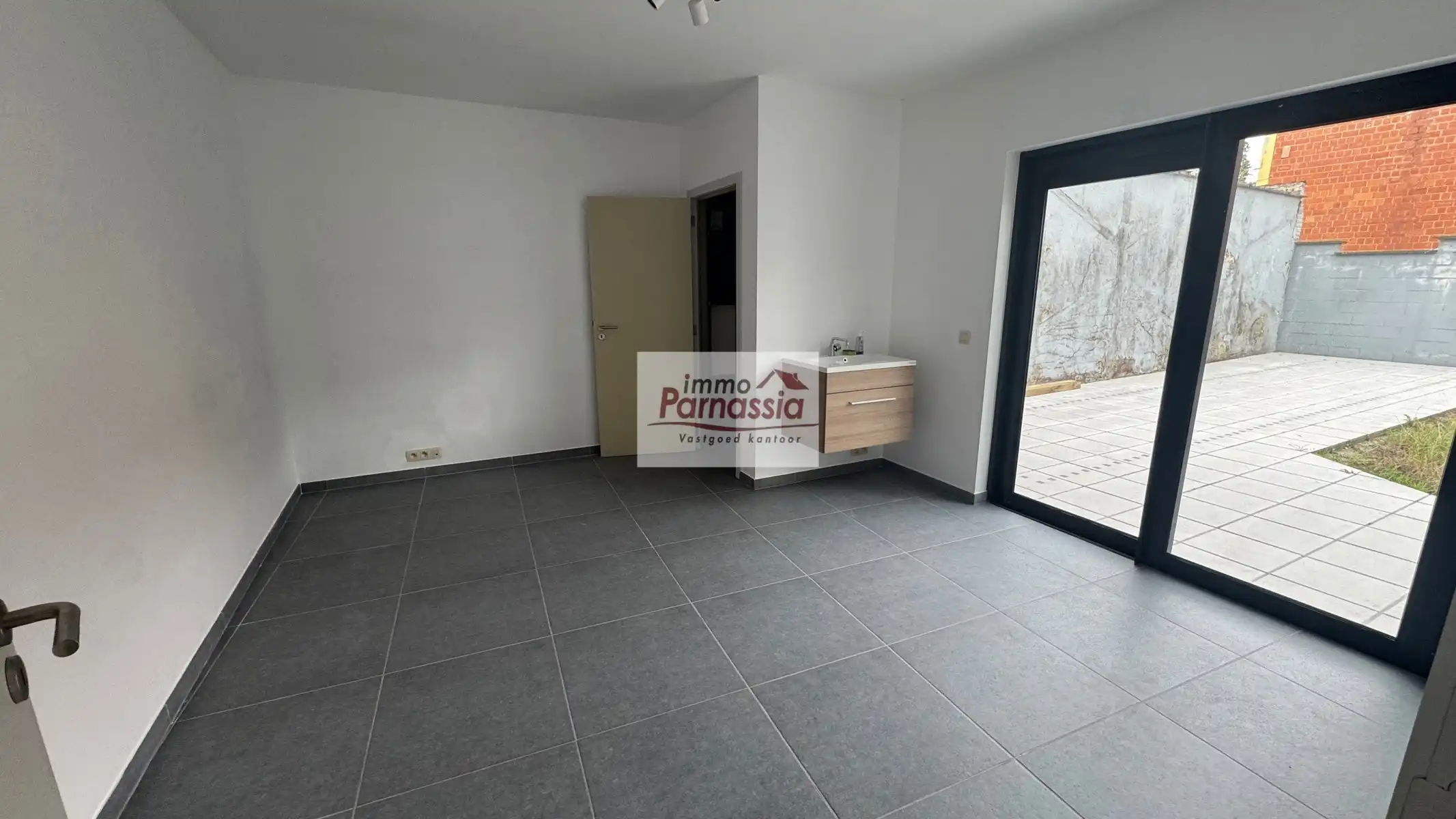 Commercieel te huur foto {{pictureIndex}}