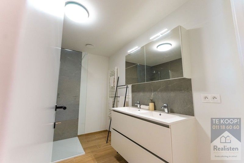 Betaalbare en instapklare nieuwbouwwoning - OB met garage foto 12