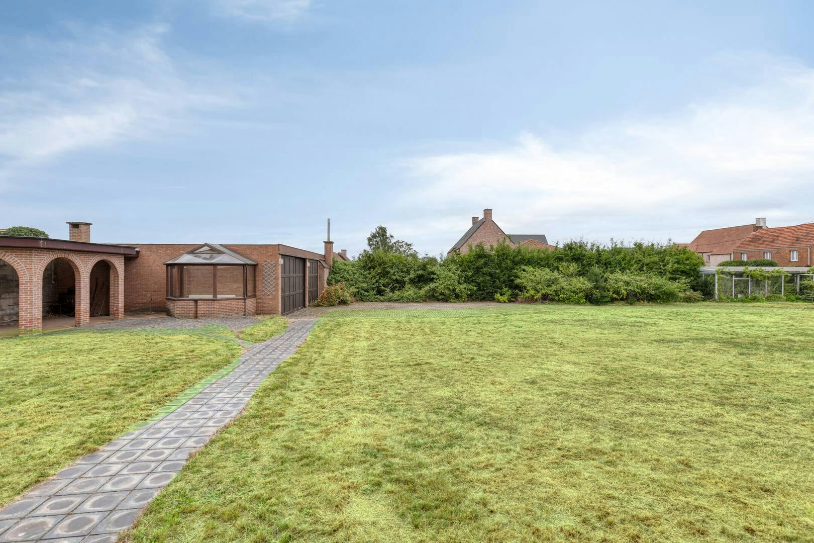 Te renoveren hoeve te koop in Lichtaart op ruim perceel foto 34