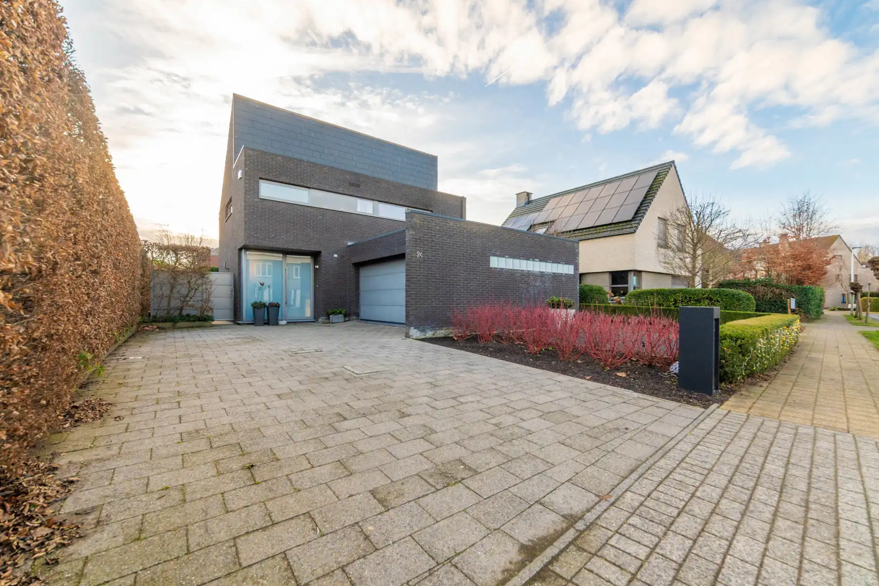 Hedendaagse, instapklare woning met alle comfort.  foto {{pictureIndex}}