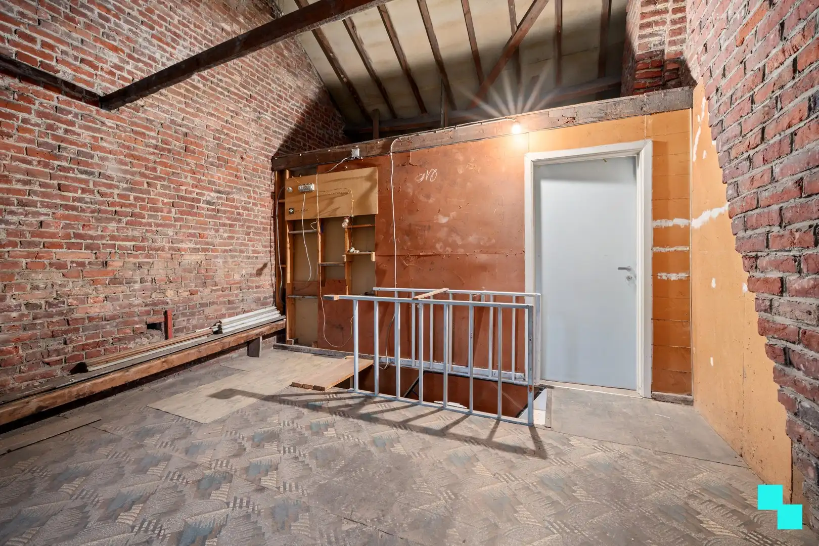 Te renoveren stadswoning op toplocatie - centrum Roeselare foto 19