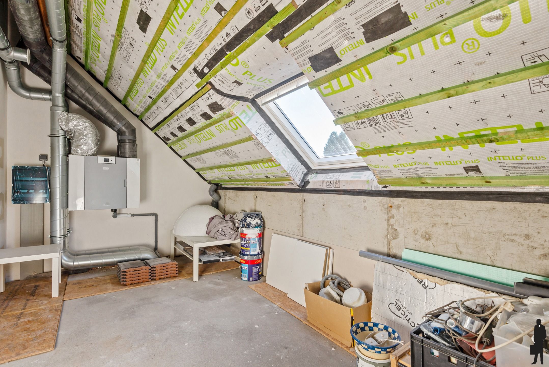 (Deels) gerenoveerde woning met ZW parktuin (ca. 1968m²) foto 38