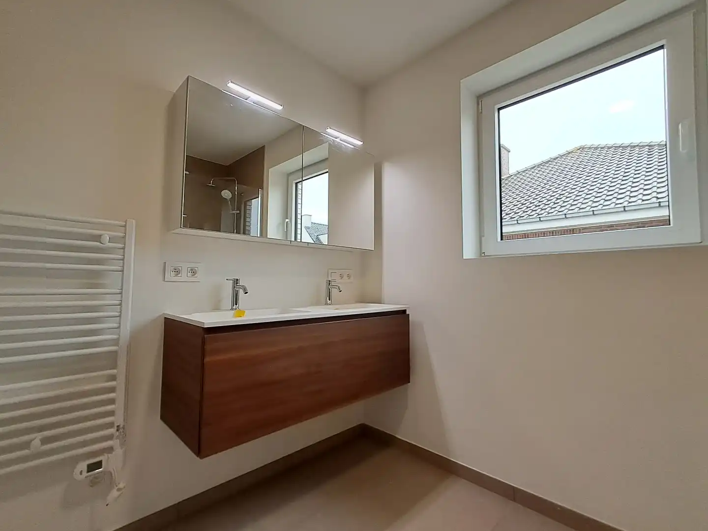 Ruim appartement met 2 terrassen! foto 15