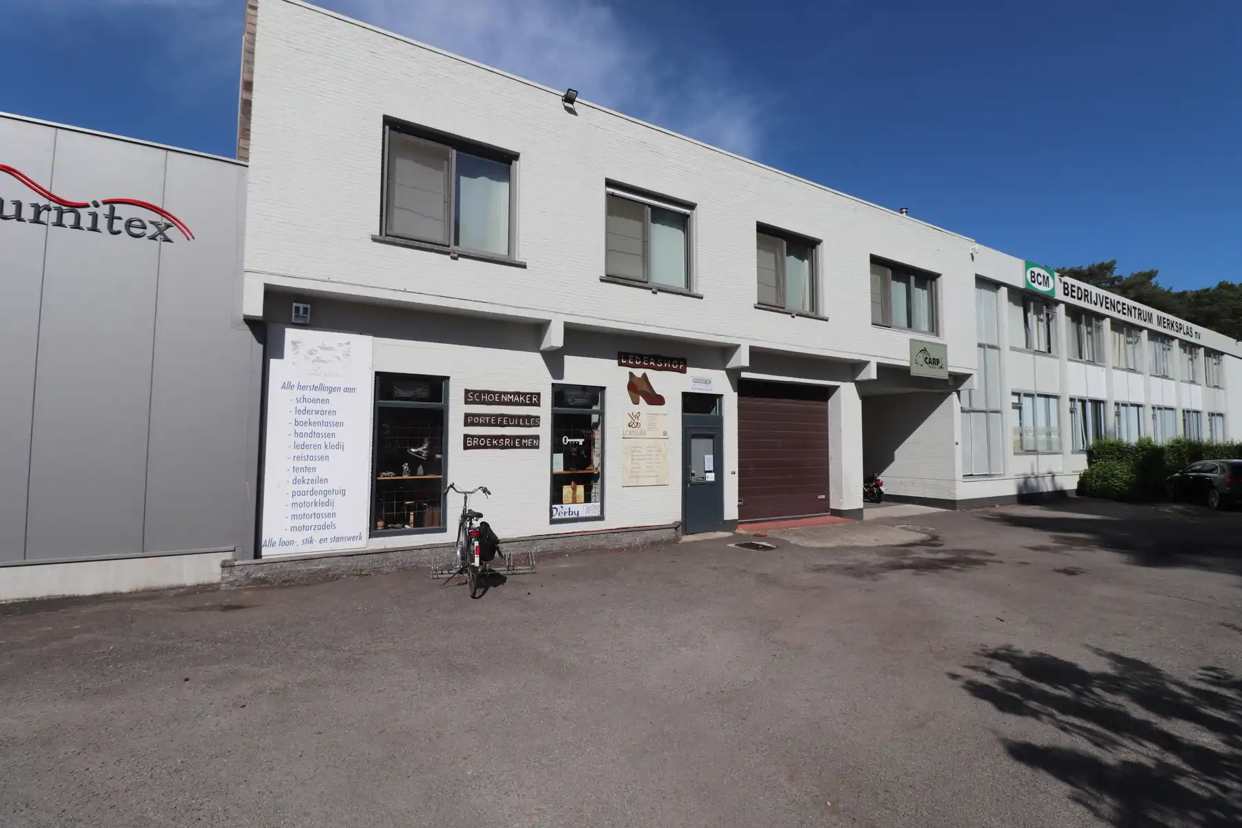 Een bedrijfshal van 270m² in bedrijvencentrum Merksplas. foto 2