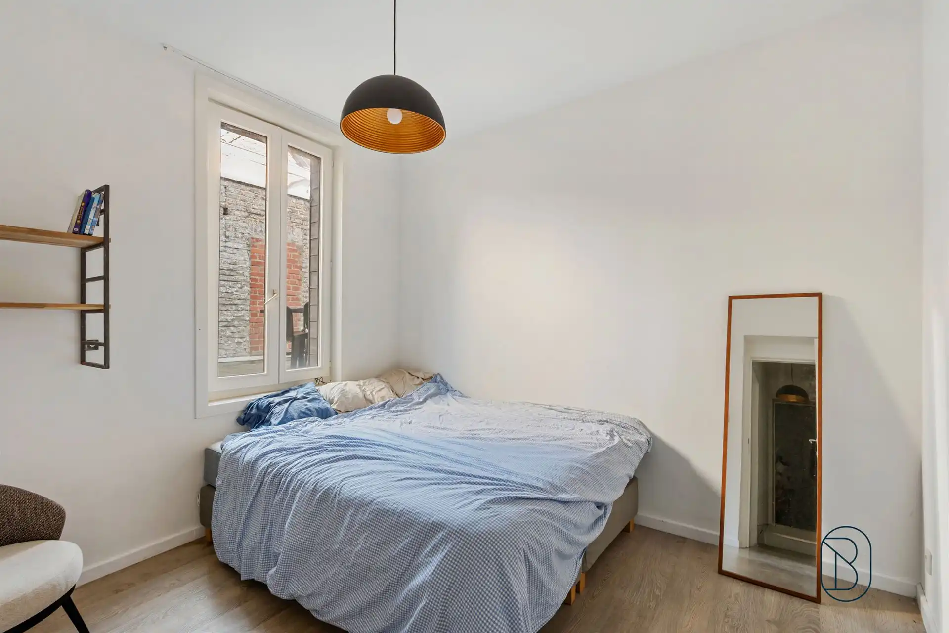 Handelspand + 2 gerenoveerde appartementen hartje Kortrijk foto 19