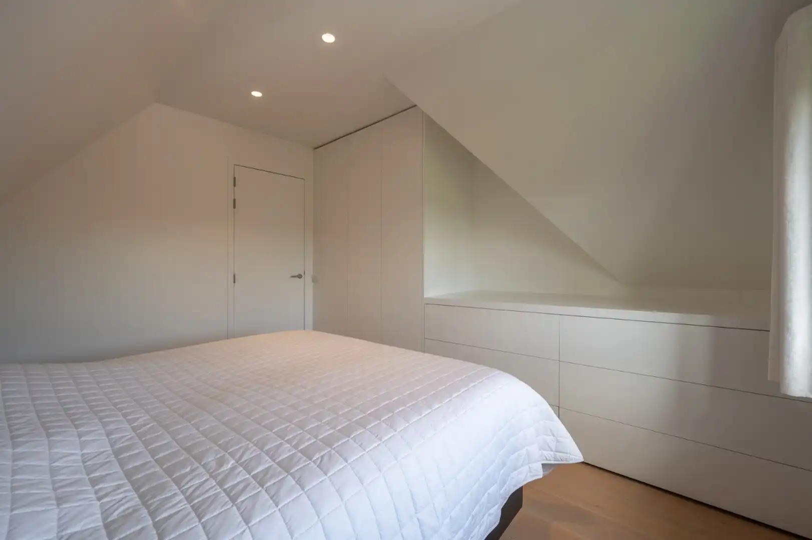 Exclusieve koppelvilla met hoogwaardige afwerking in het prestigieuze Duinenwater foto 33