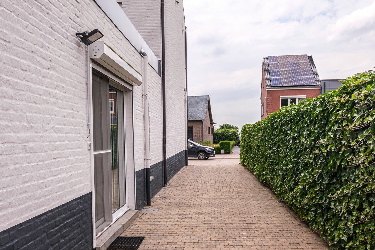 Ruime, mooi gerenoveerde woning in het rustige Wilderen foto 32