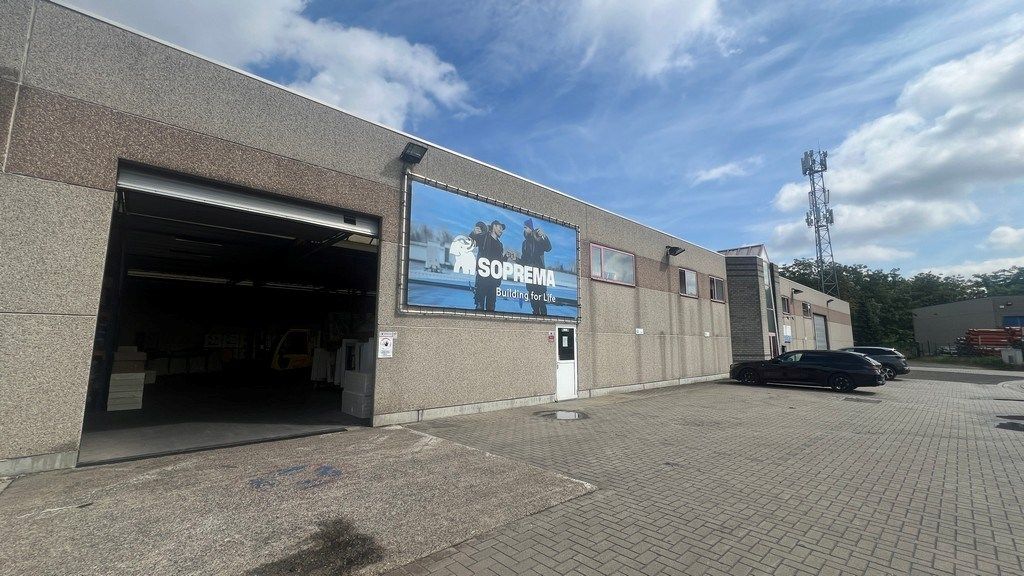 Bedrijfsgebouw met rolbrug te huur nabij centrum van Gent foto 19