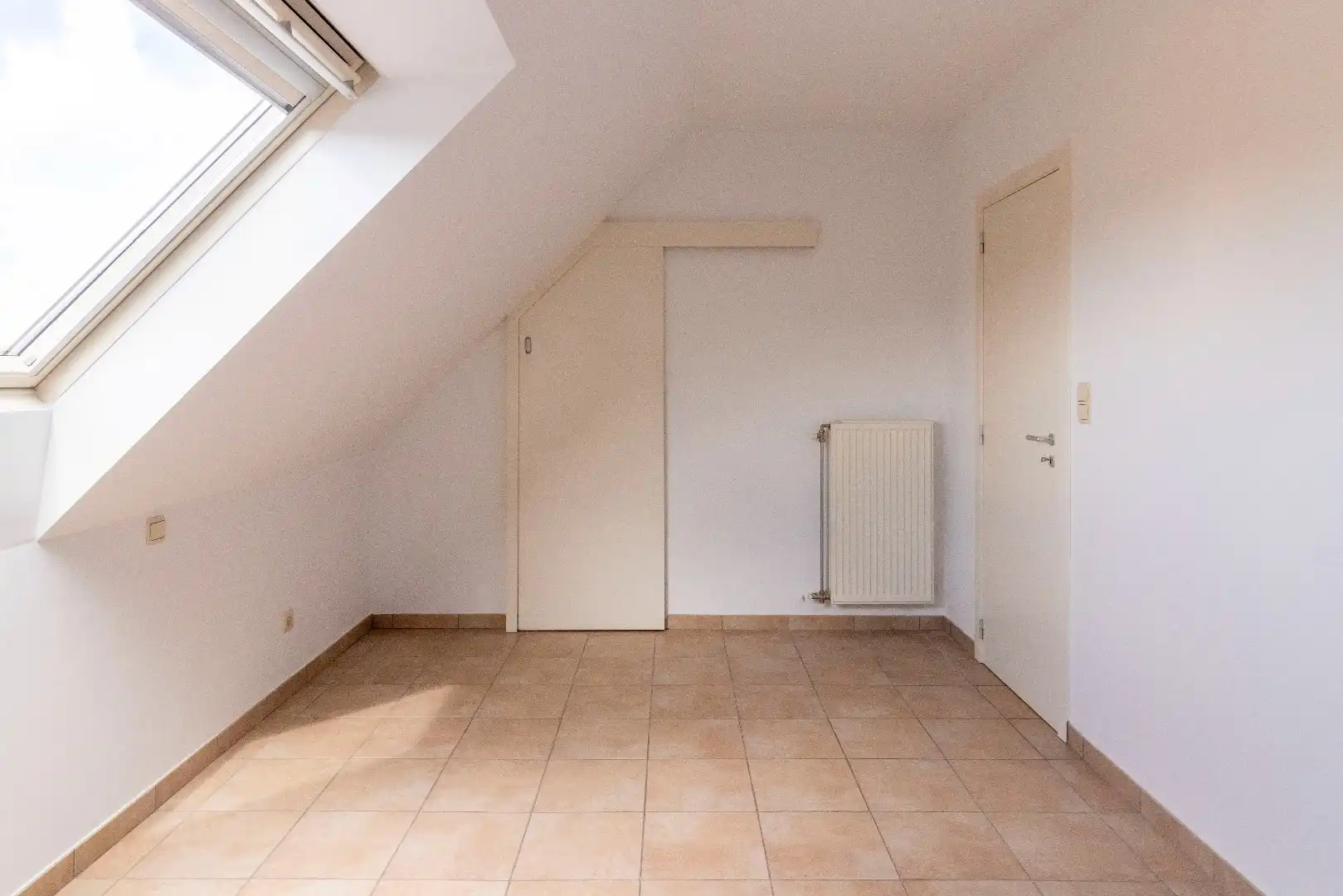 Appartement in het centrum met garage én parkeerplaats! foto 10