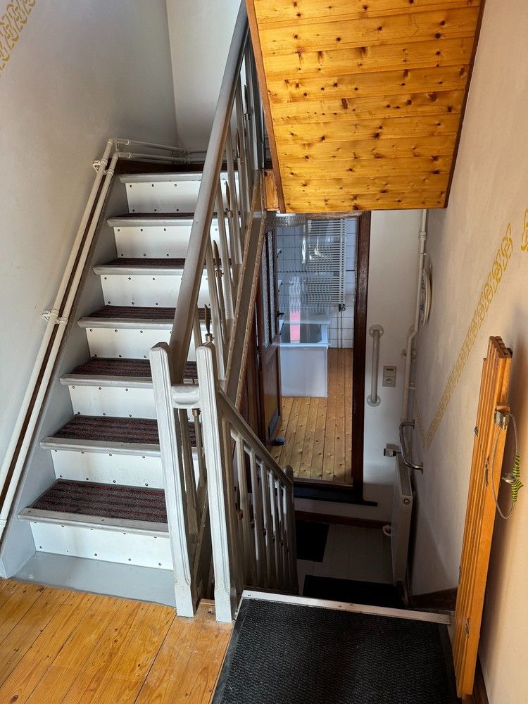 Goed gelegen rijwoning met tuin foto 17