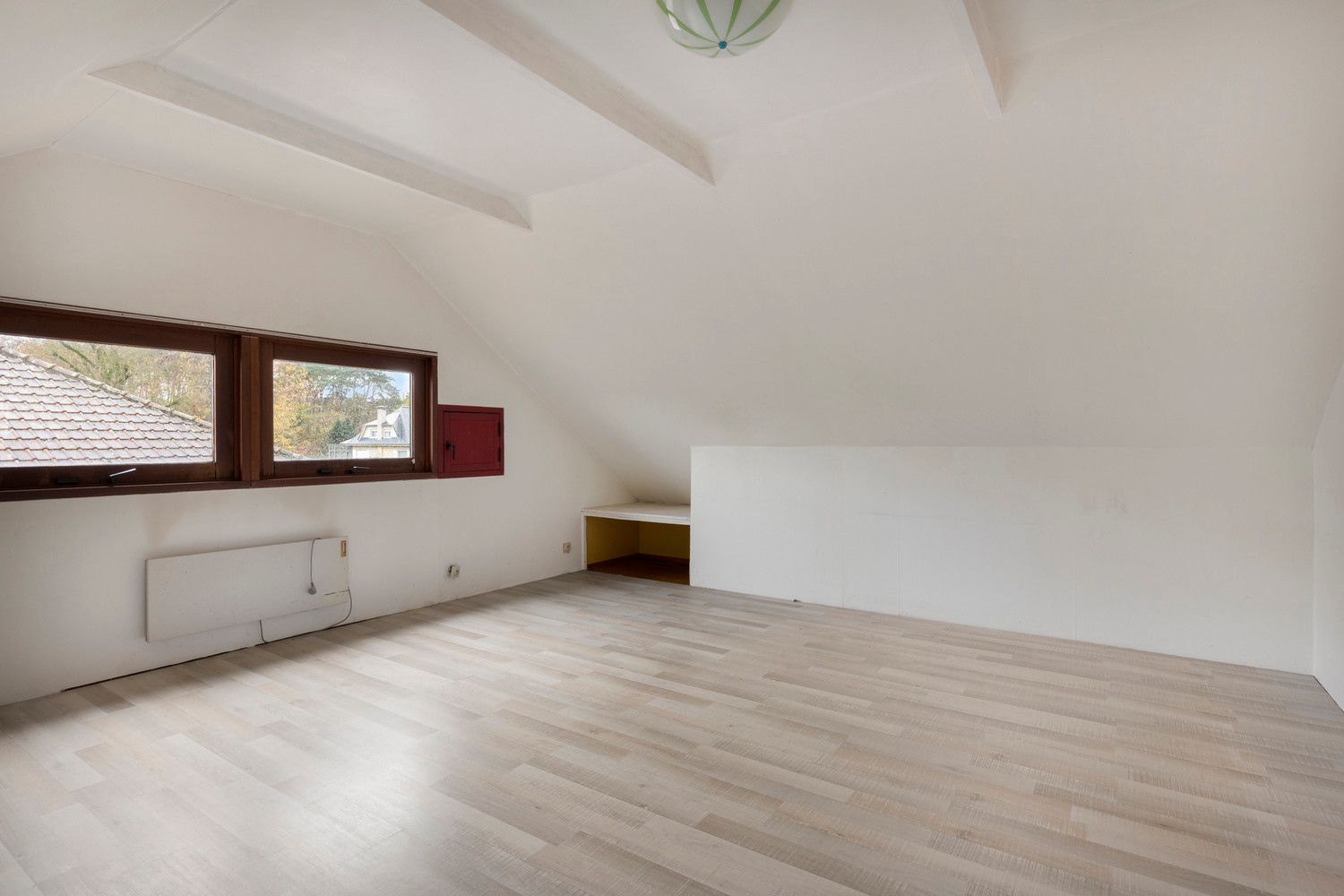 Rustig gelegen te renoveren OB met 3 slks en garage op 612m2! foto 19