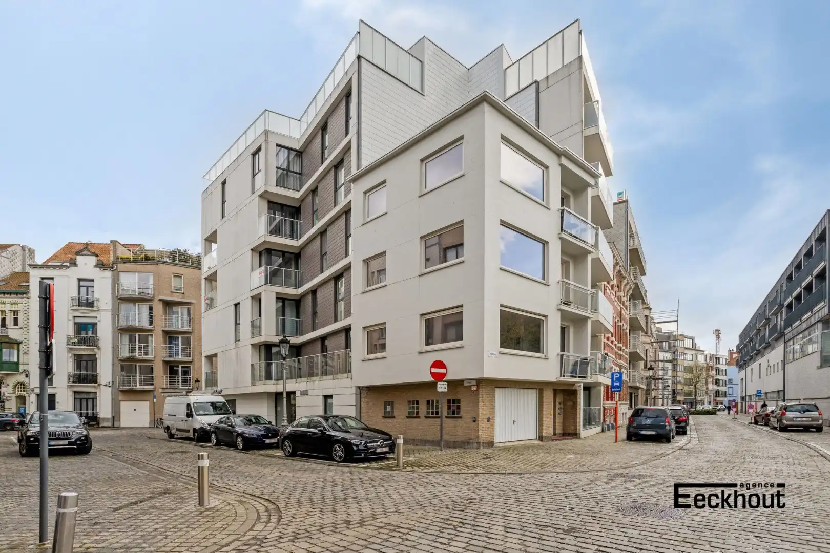 Recent en zonnig appartement met ruim terras en open zicht.  foto 13