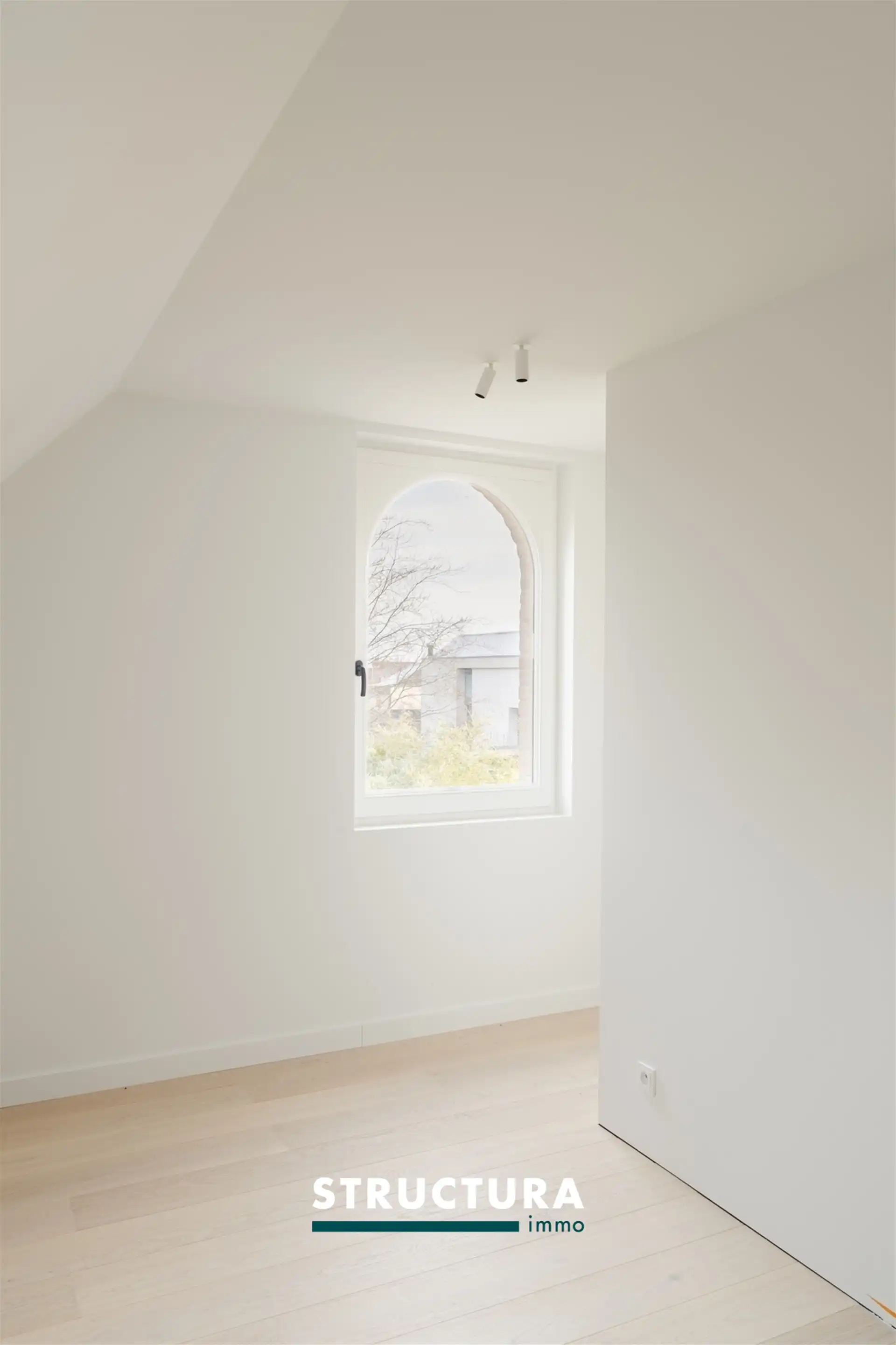 Wonen in luxe en rust in het centrum van Brussegem foto 11