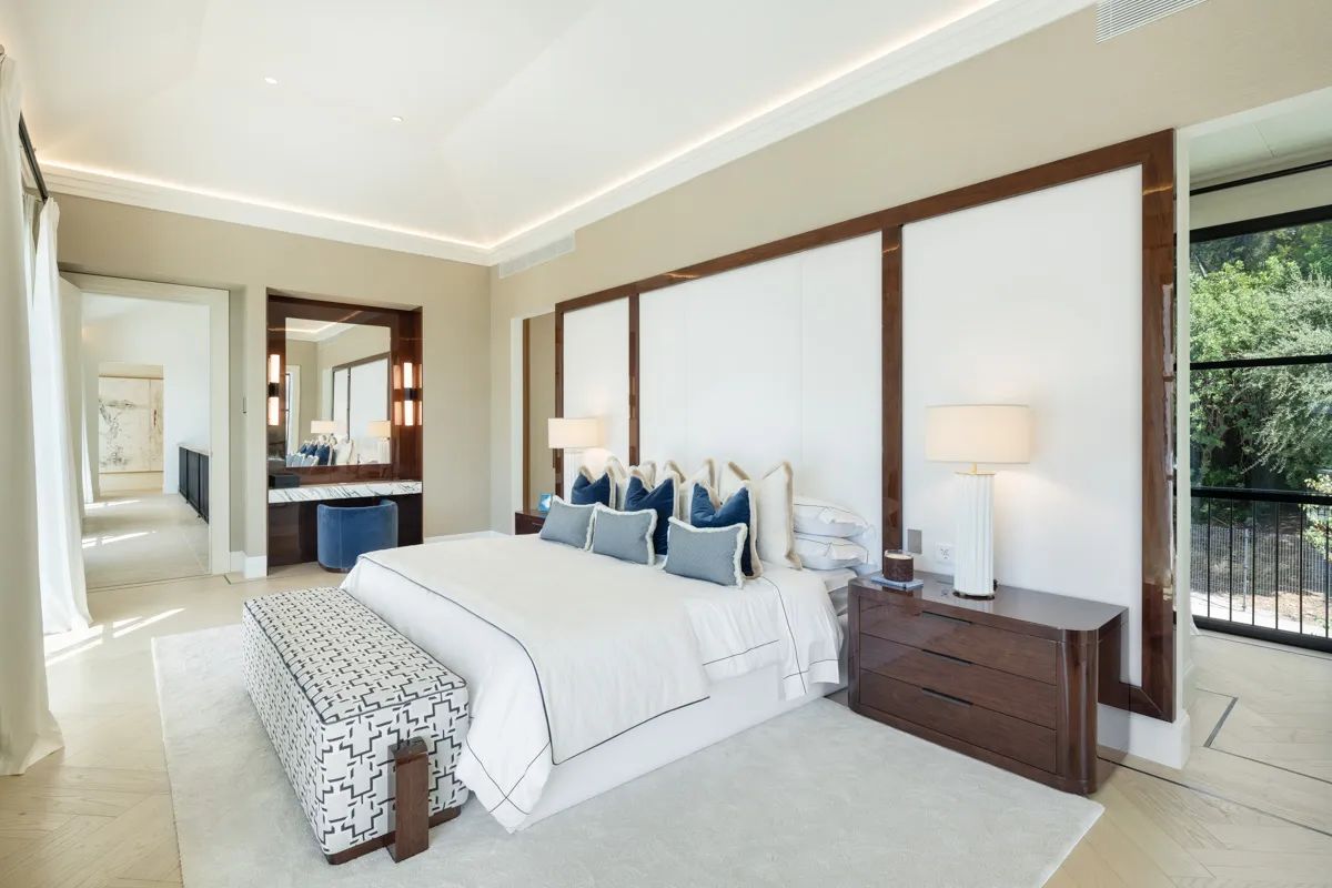 Exclusieve villa in Marbella: tijdloze elegantie en ongeëvenaarde luxe foto 15