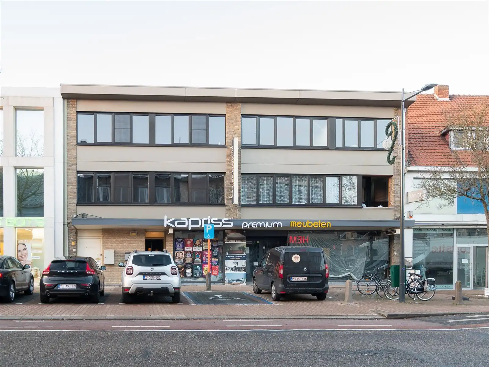 Appartement foto {{pictureIndex}}